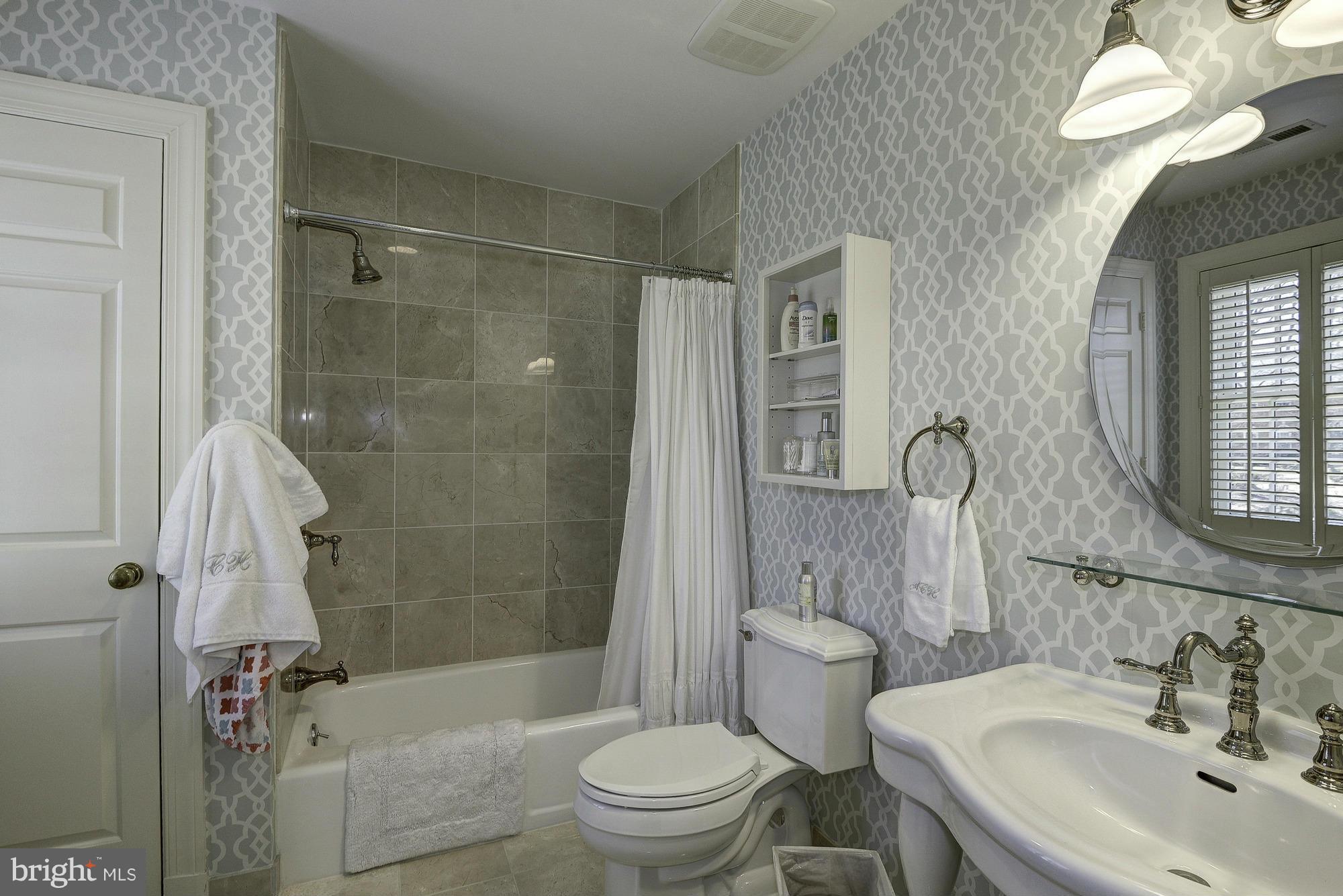 SUMMERWOOD - Residential