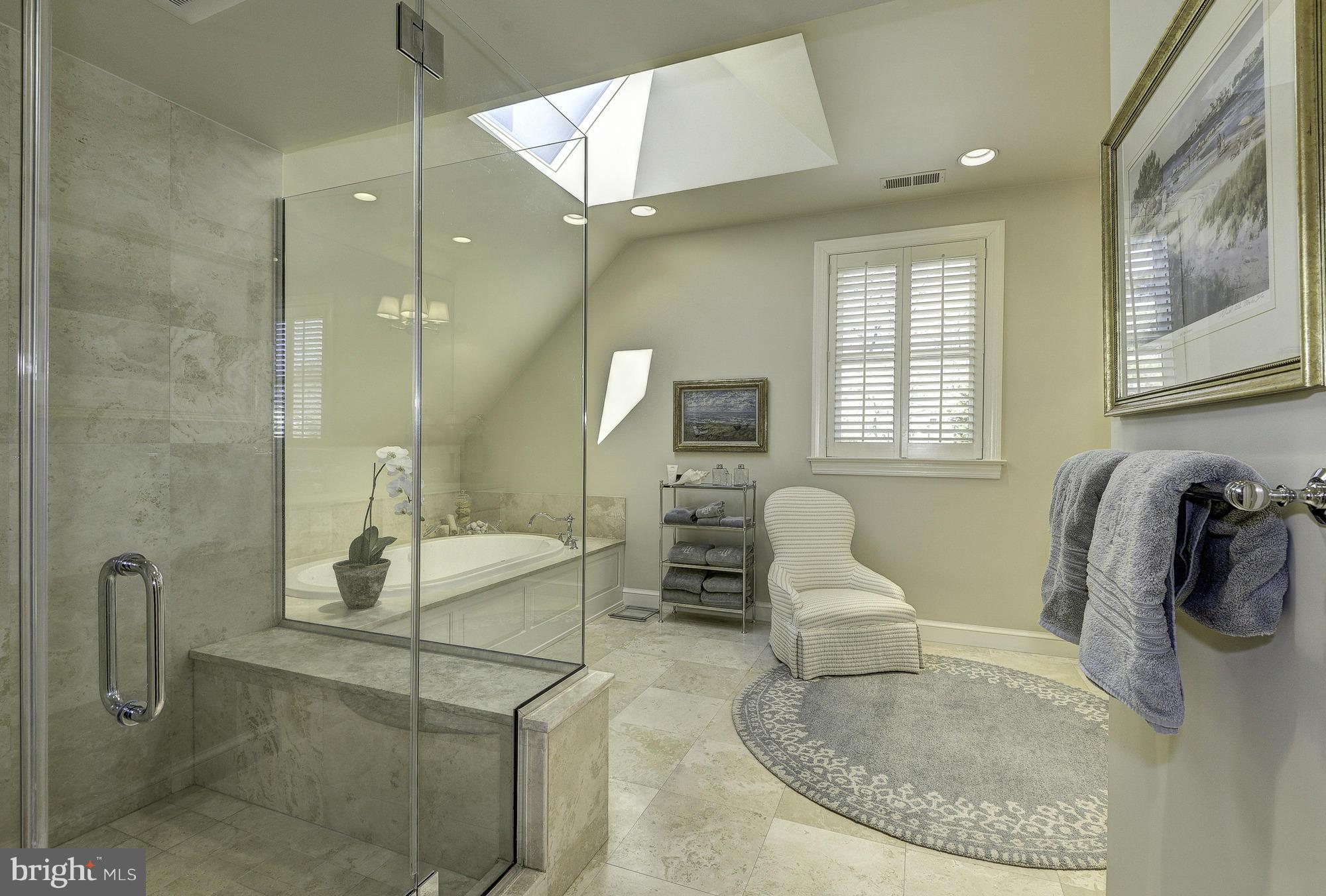 SUMMERWOOD - Residential