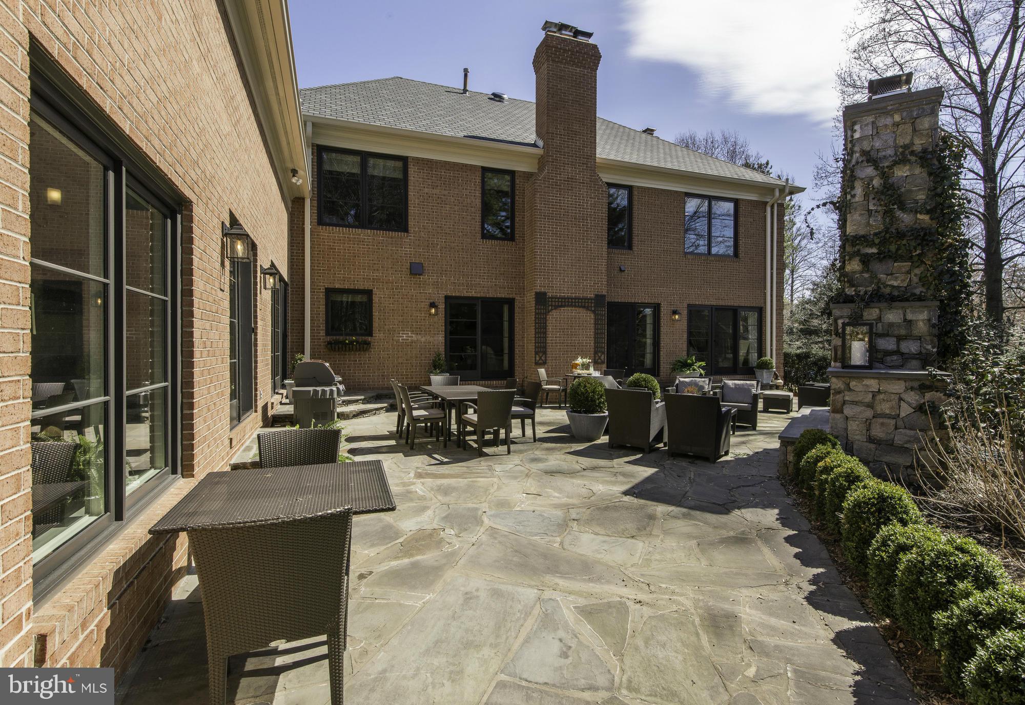 SUMMERWOOD - Residential