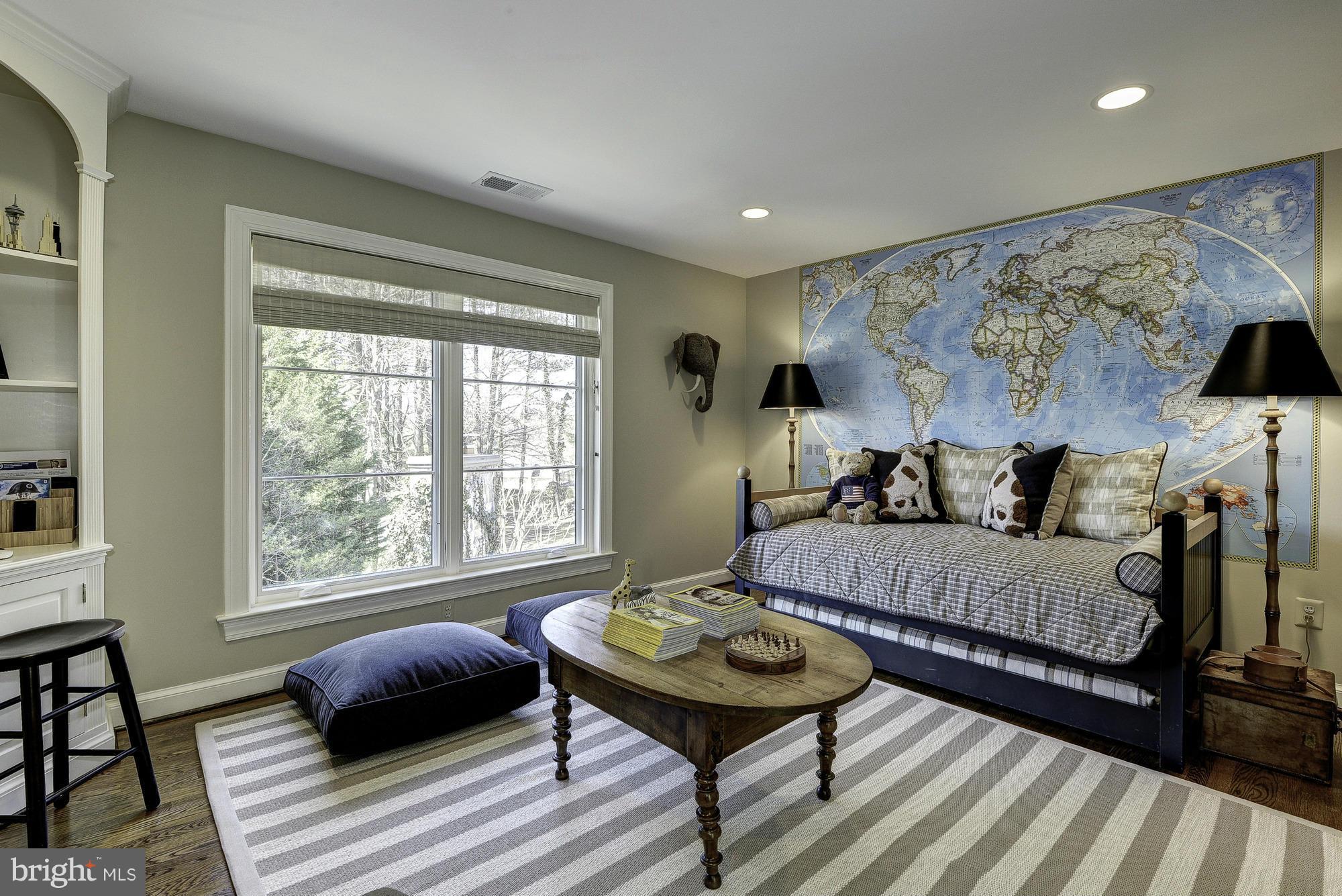 SUMMERWOOD - Residential