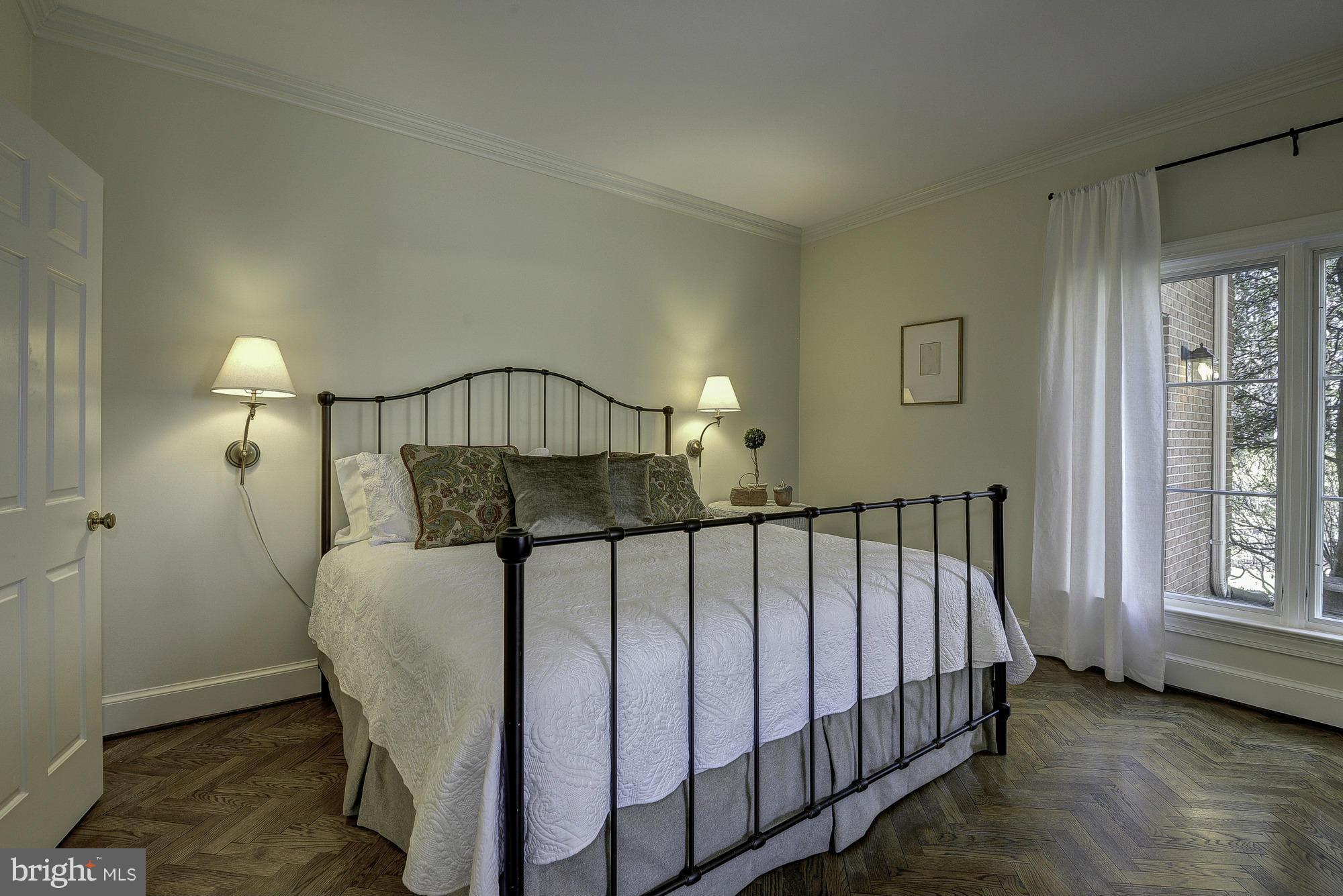 SUMMERWOOD - Residential