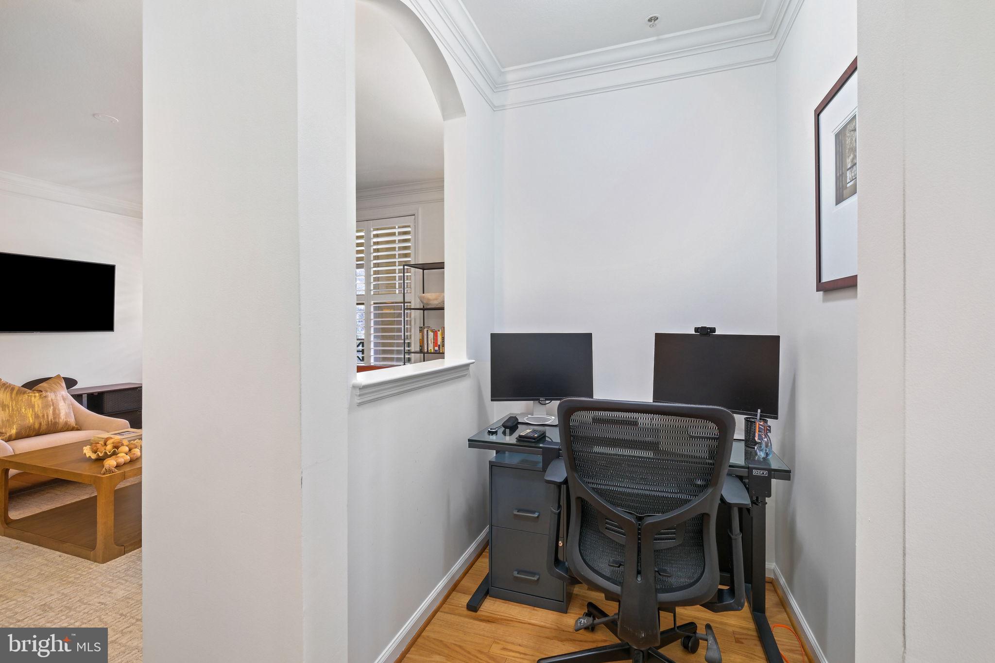 THE COLONNADE AT KENTLANDS - Residential