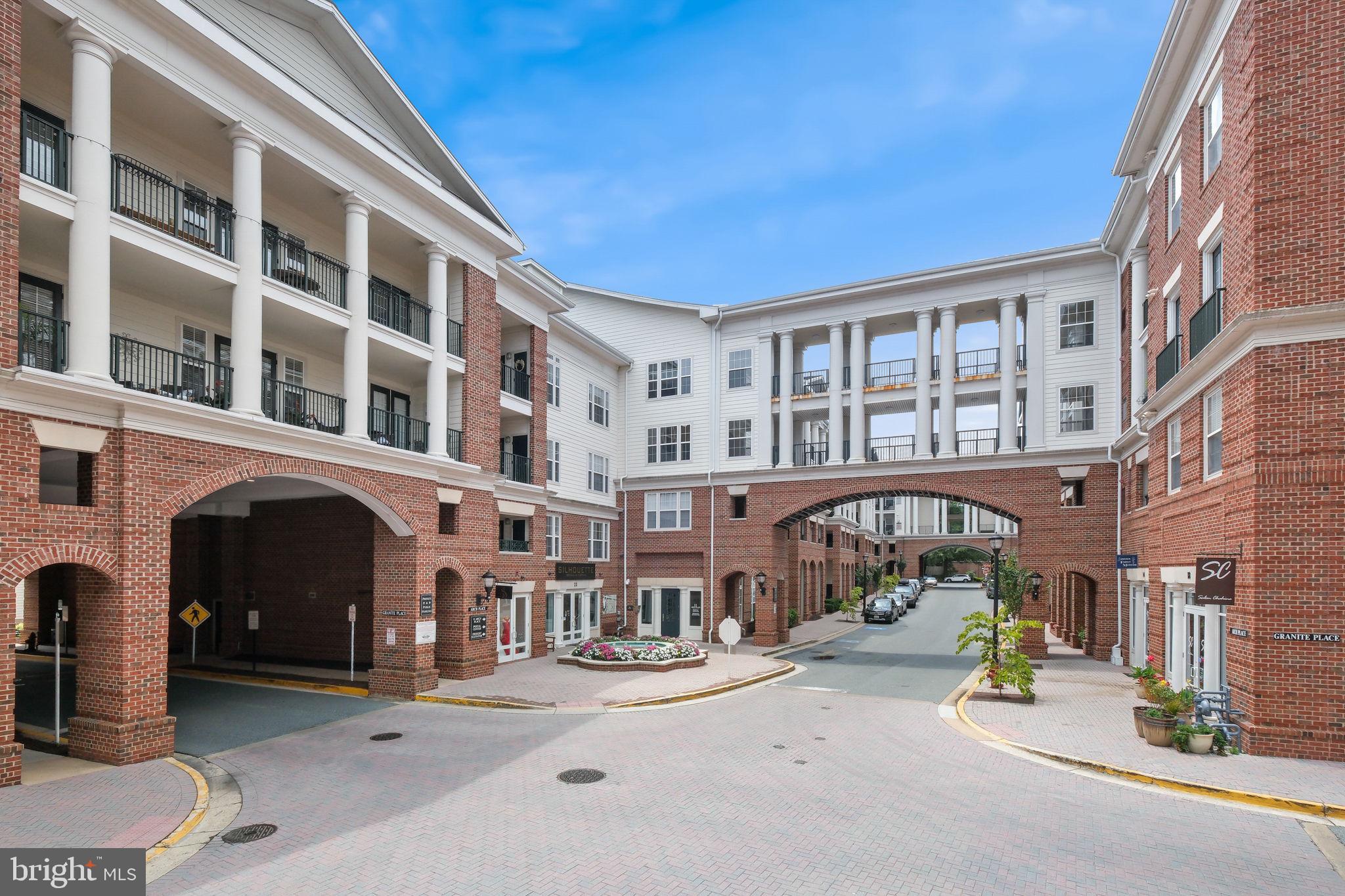 THE COLONNADE AT KENTLANDS - Residential