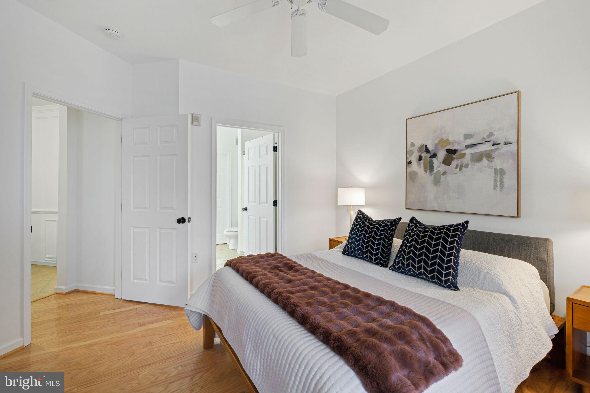 THE COLONNADE AT KENTLANDS - Residential