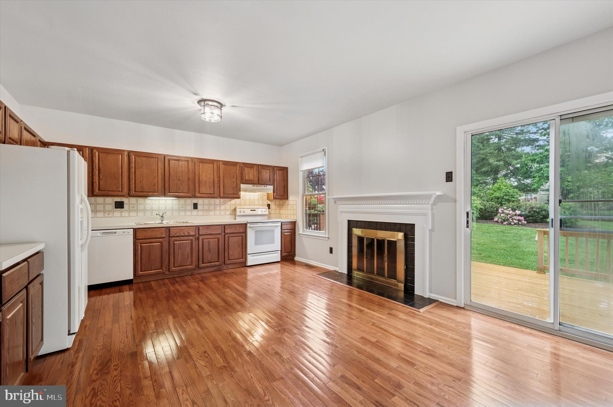 VILLAGE OF ROSE TR - Residential