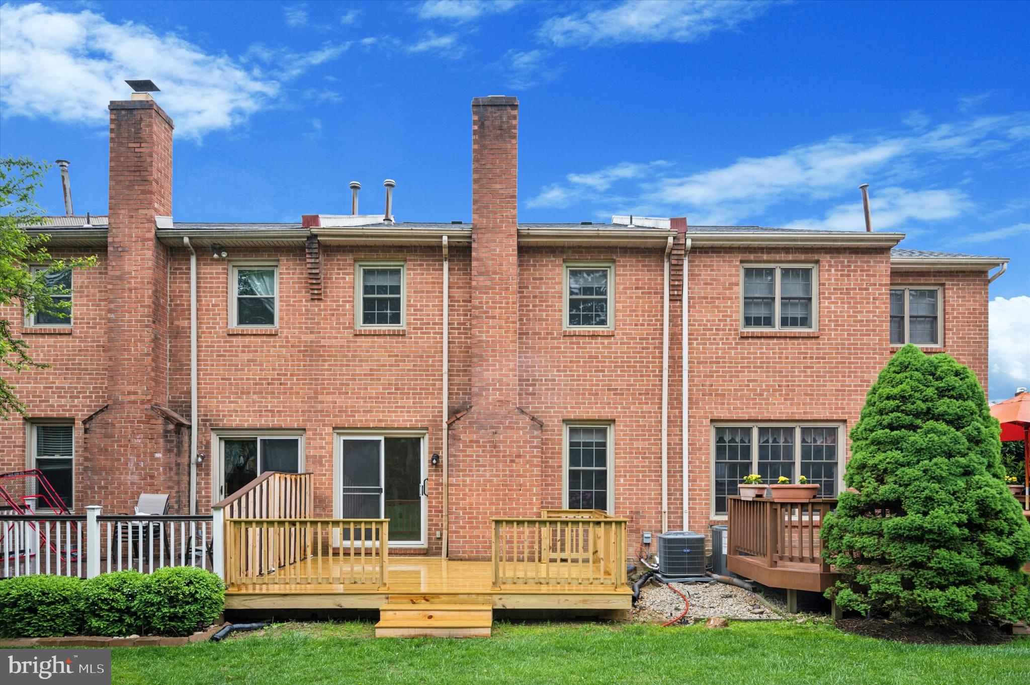 VILLAGE OF ROSE TR - Residential