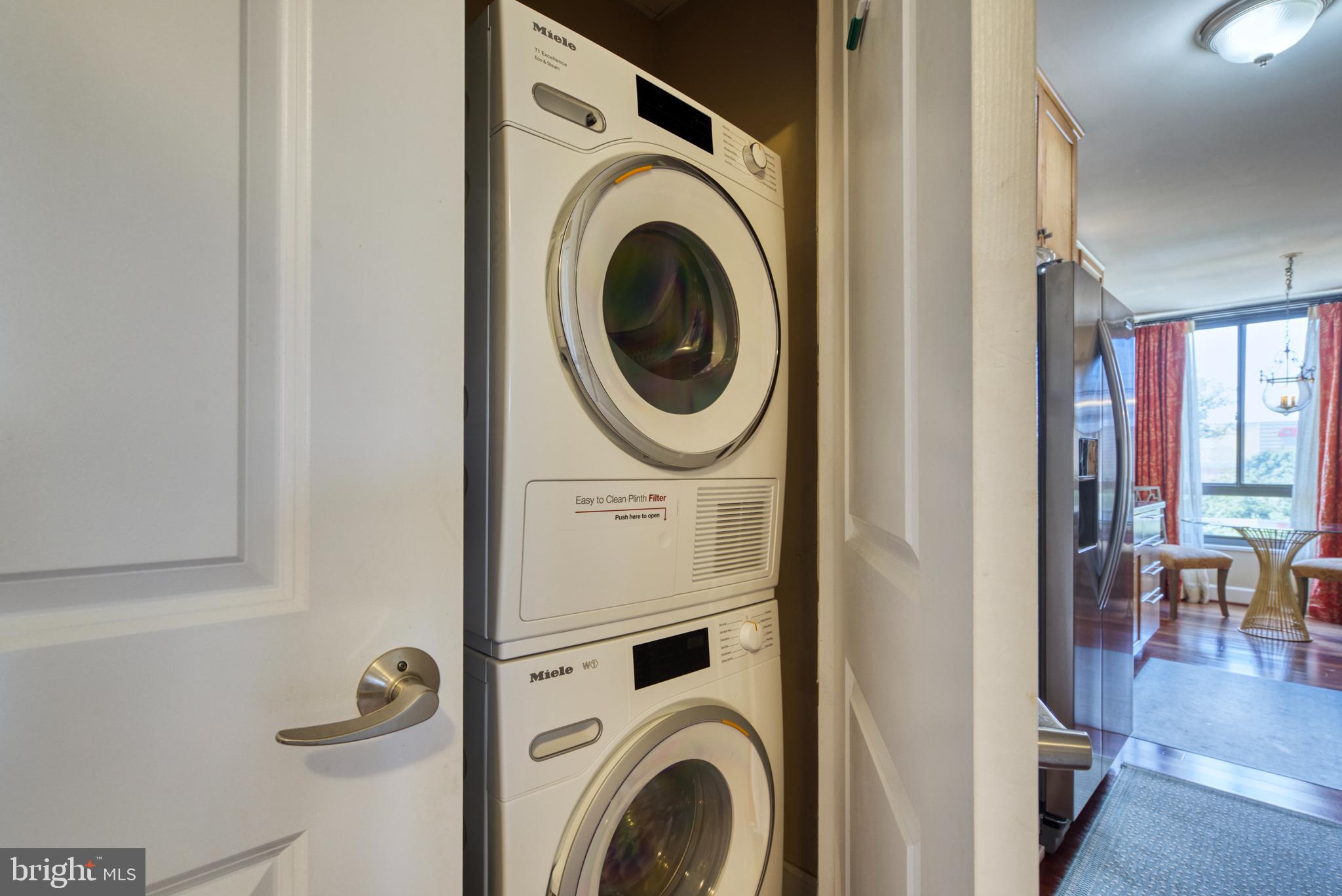 REGENCY AT MCLEAN - Residential