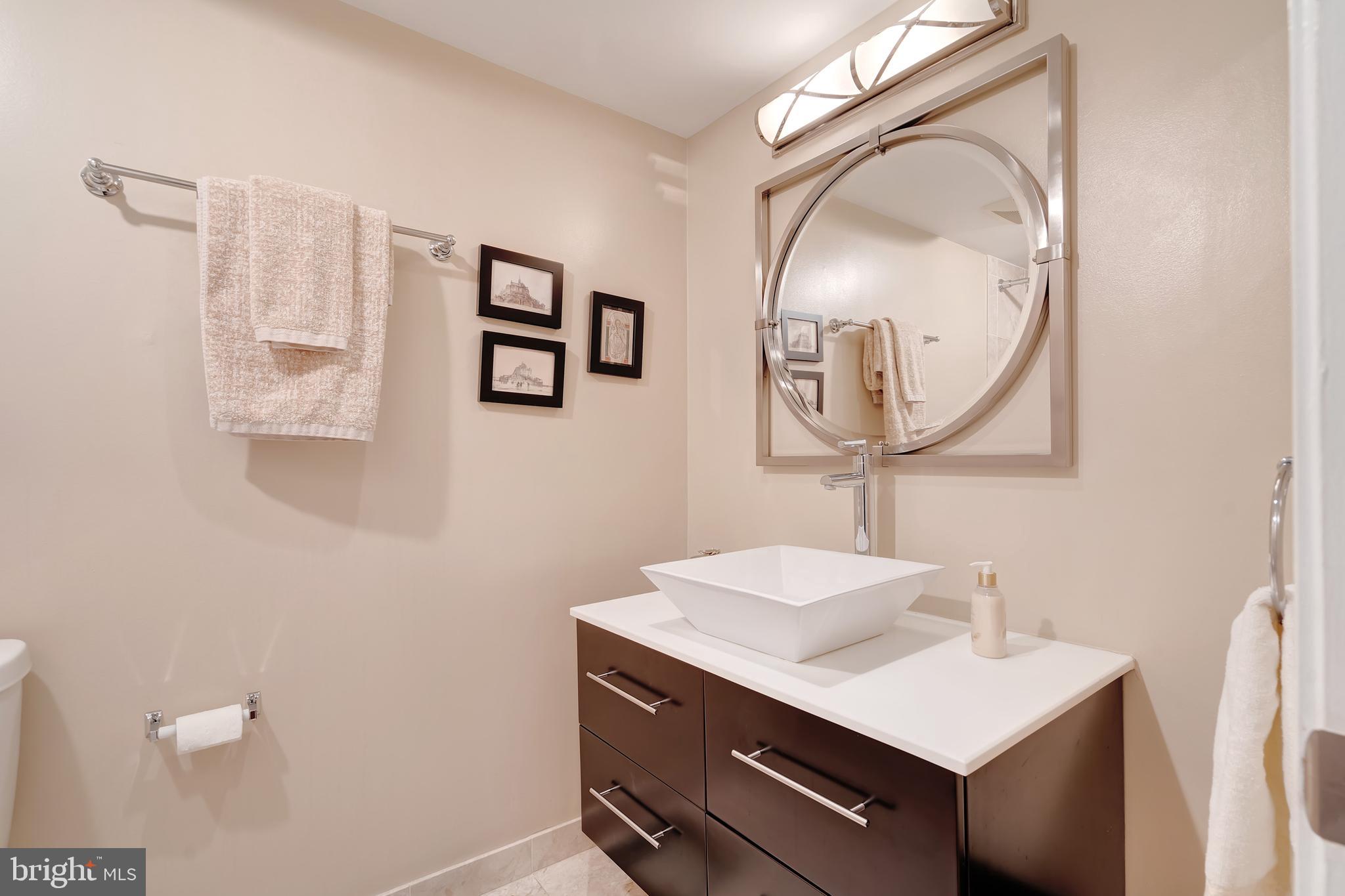 REGENCY AT MCLEAN - Residential