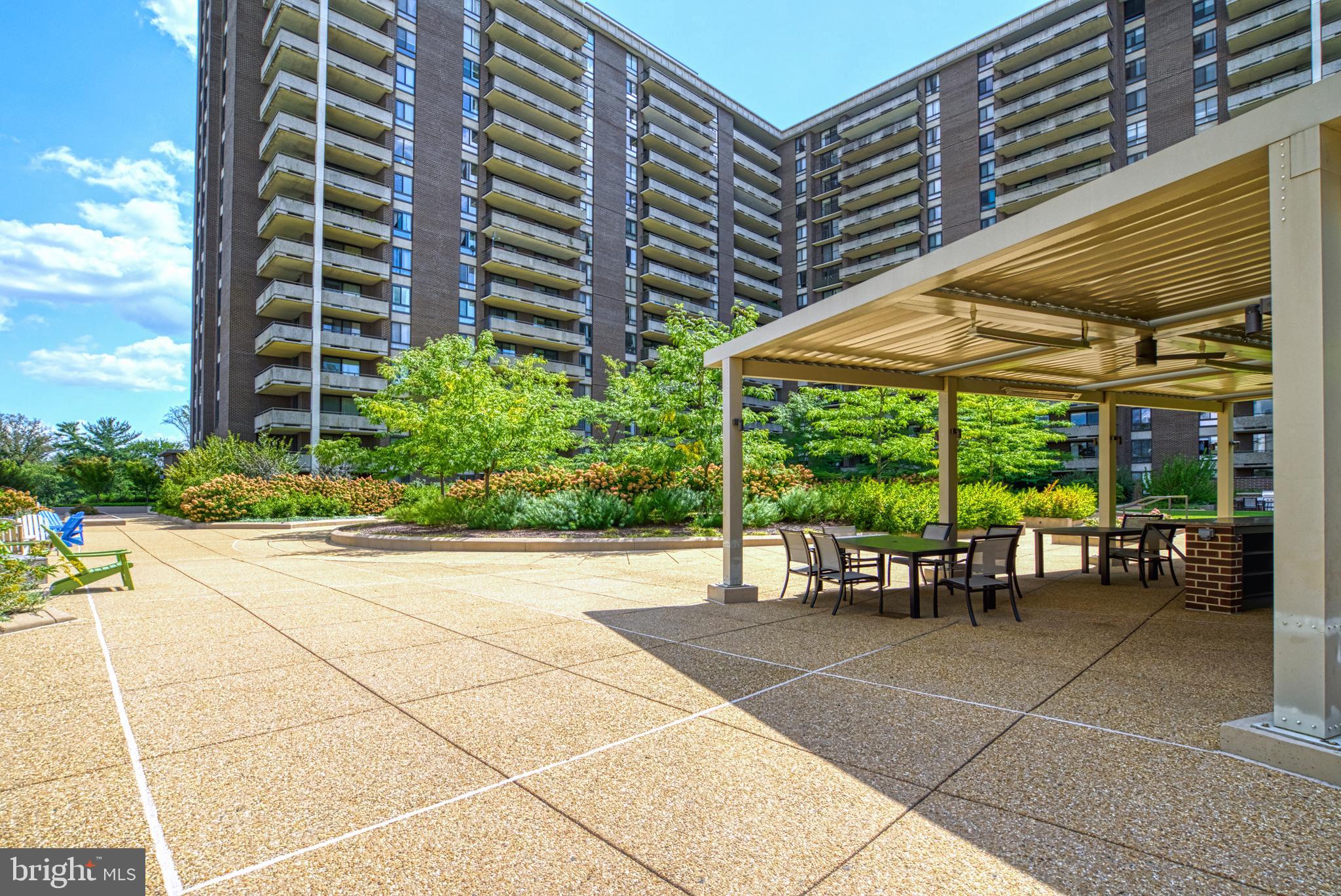 REGENCY AT MCLEAN - Residential