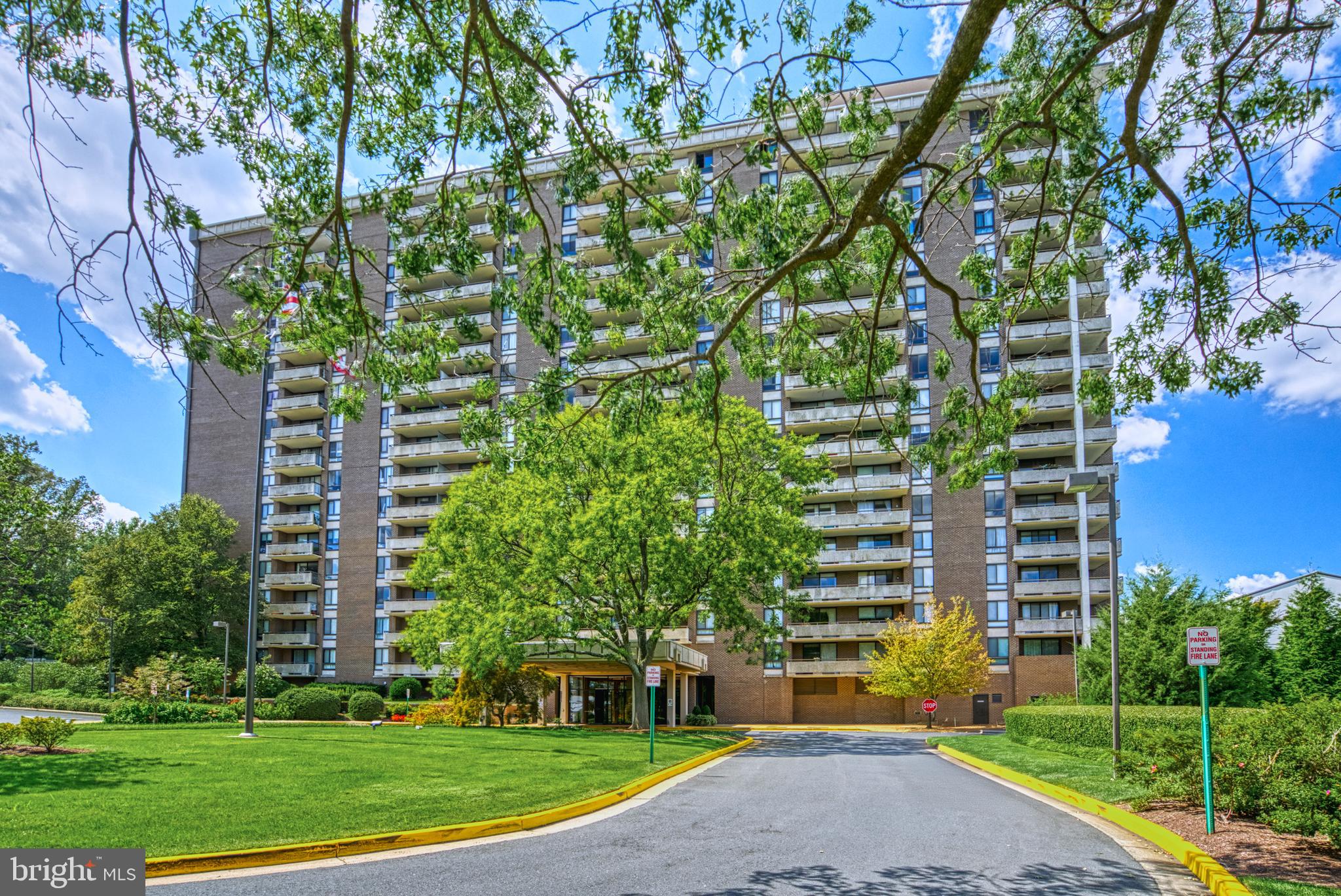 REGENCY AT MCLEAN - Residential