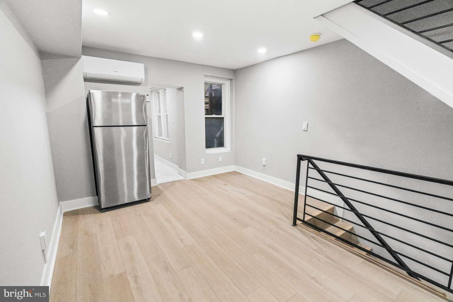 5010 TORRESDALE AVENUE