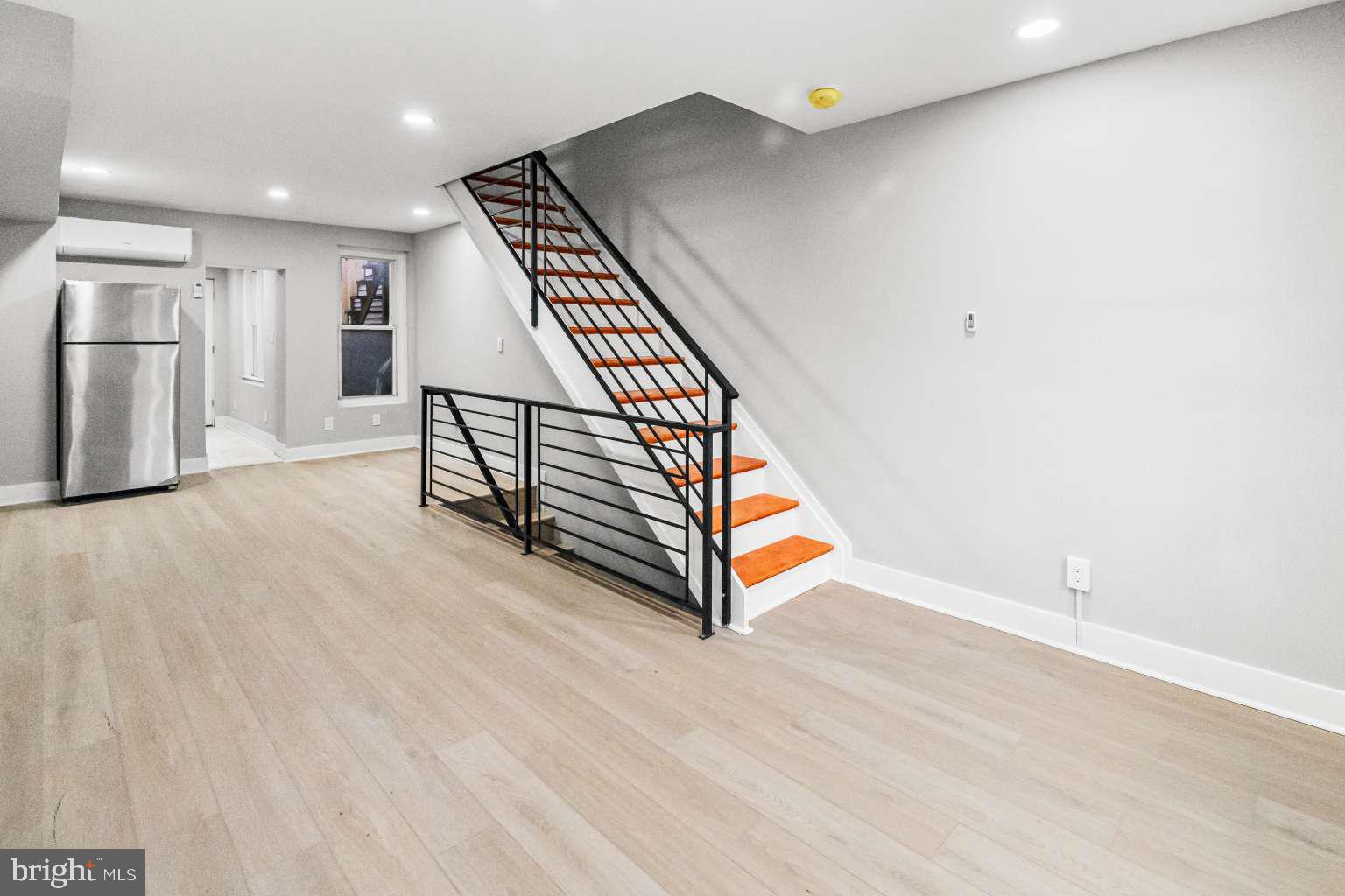 5010 TORRESDALE AVENUE