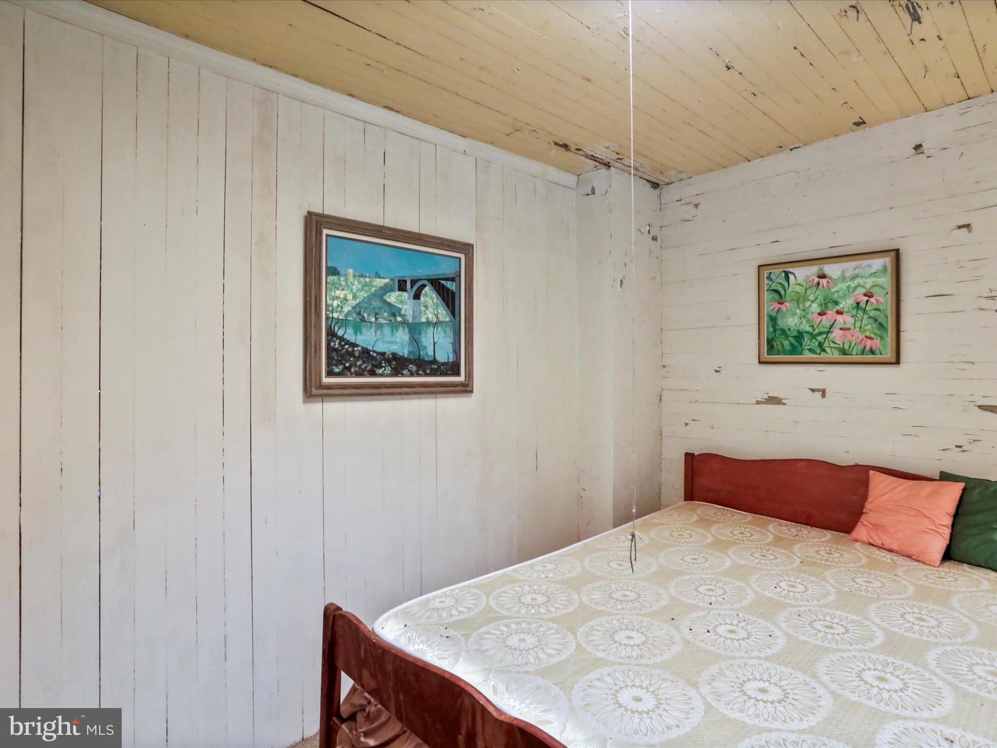 NONE AVAILABLE - Land