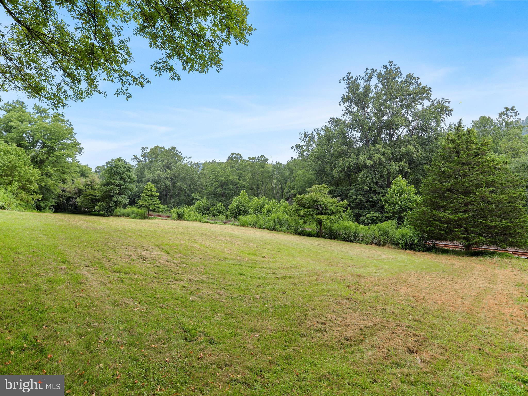 NONE AVAILABLE - Land