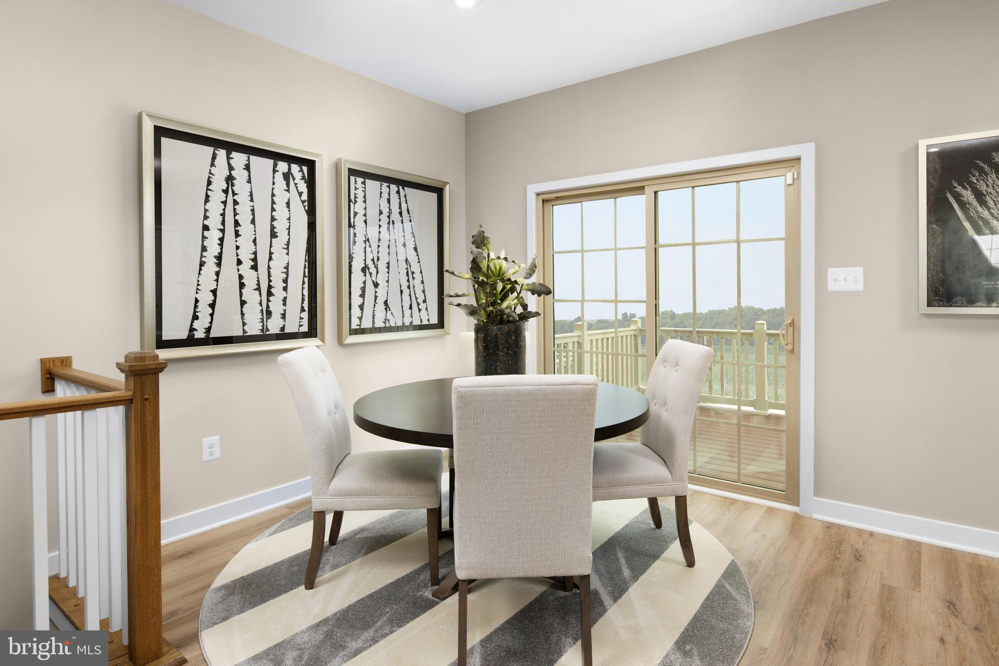 ARMSTRONG VILLAGE - Residential