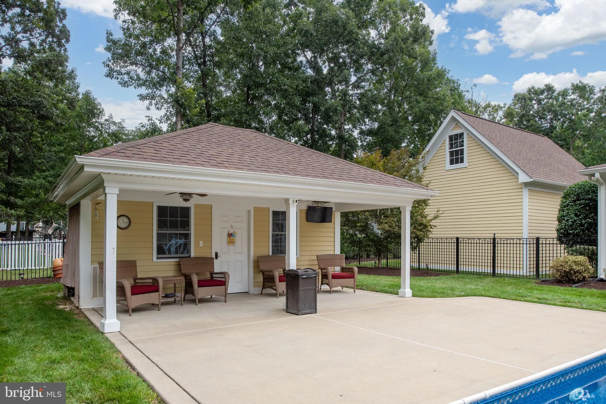 Spotsylvania, Virginia 22553, United States, 5 Bedrooms Bedrooms, ,5 BathroomsBathrooms,Residential,Pending,188889