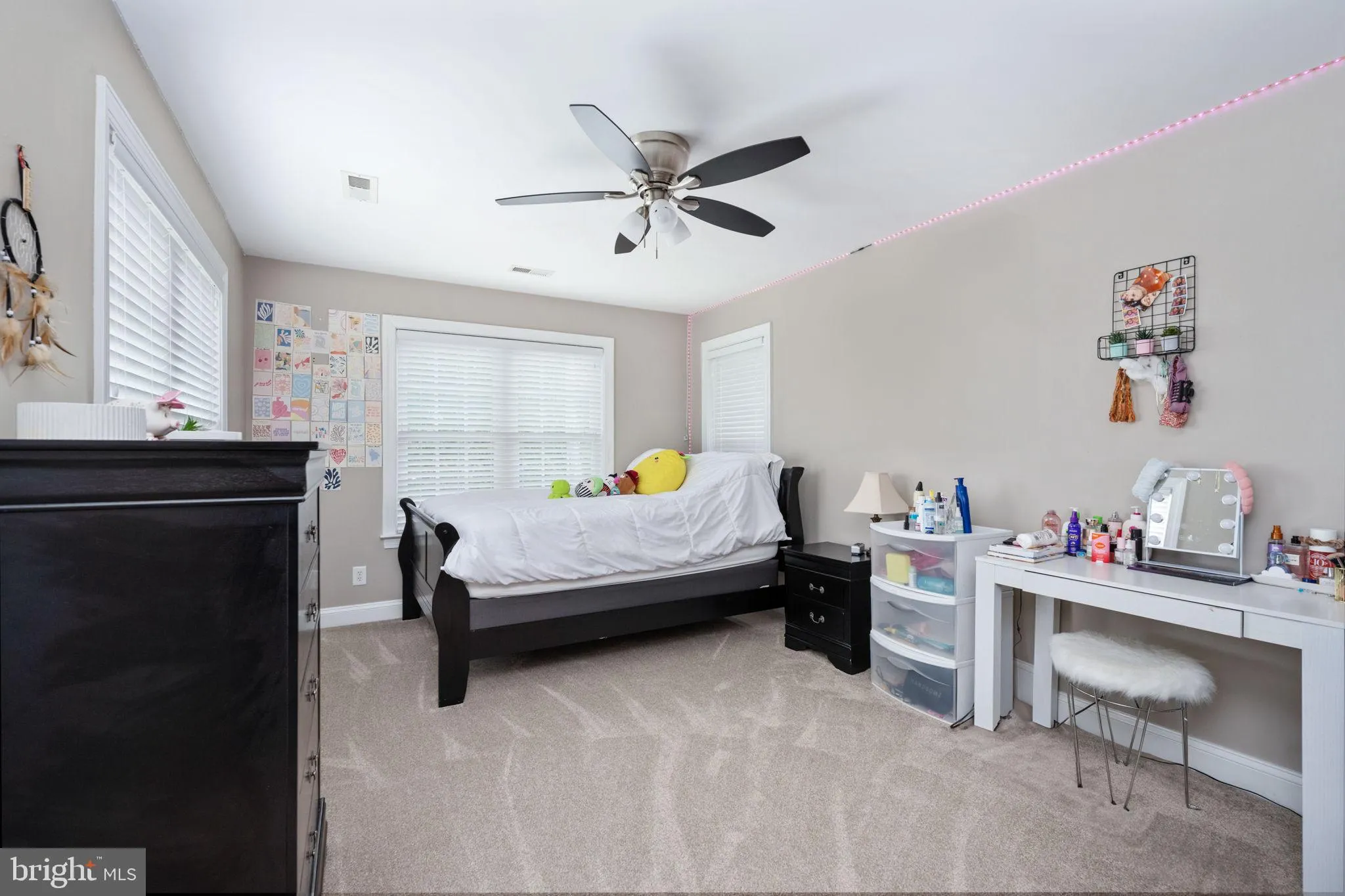 Spotsylvania, Virginia 22553, United States, 5 Bedrooms Bedrooms, ,5 BathroomsBathrooms,Residential,Pending,188889