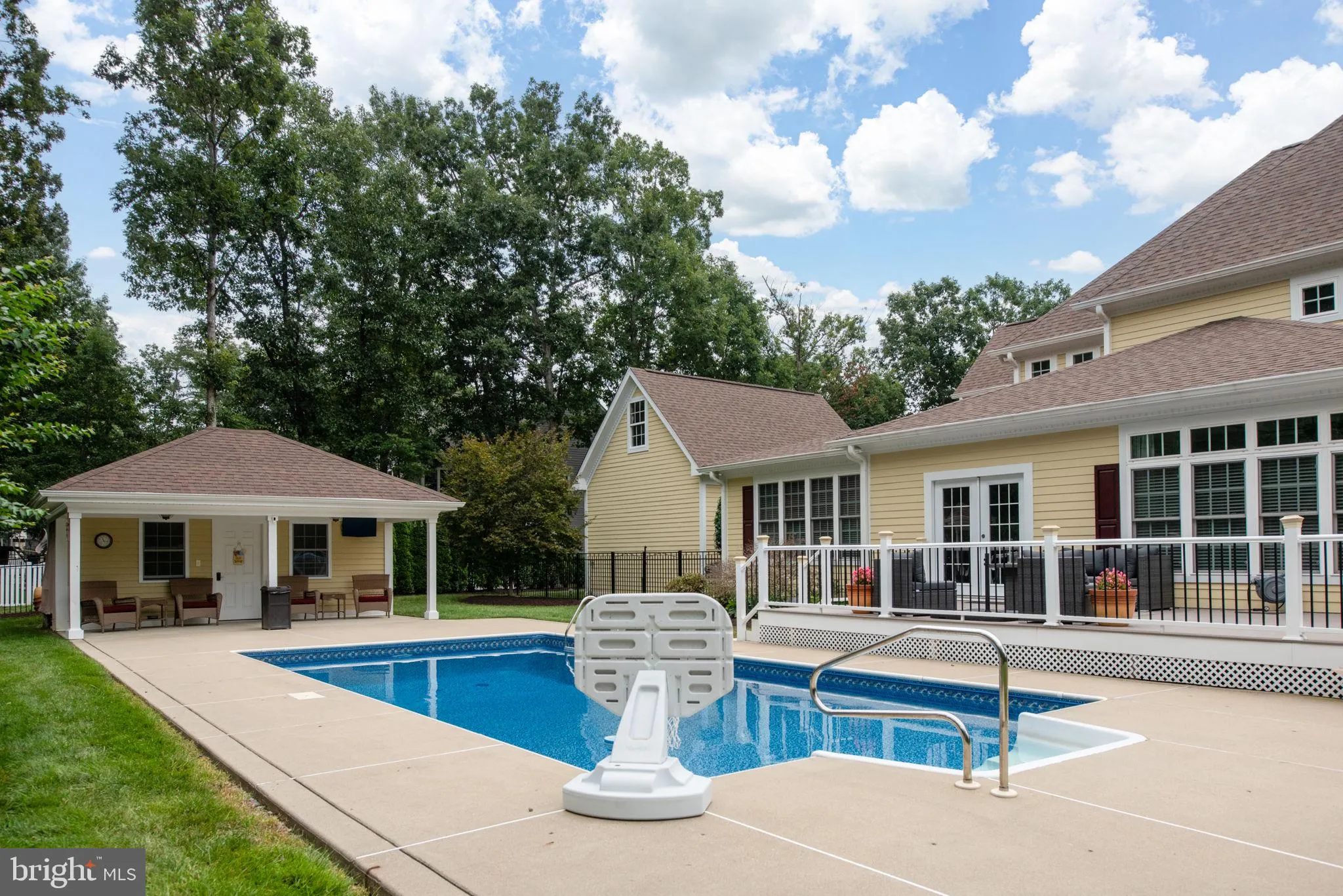 Spotsylvania, Virginia 22553, United States, 5 Bedrooms Bedrooms, ,5 BathroomsBathrooms,Residential,Pending,188889