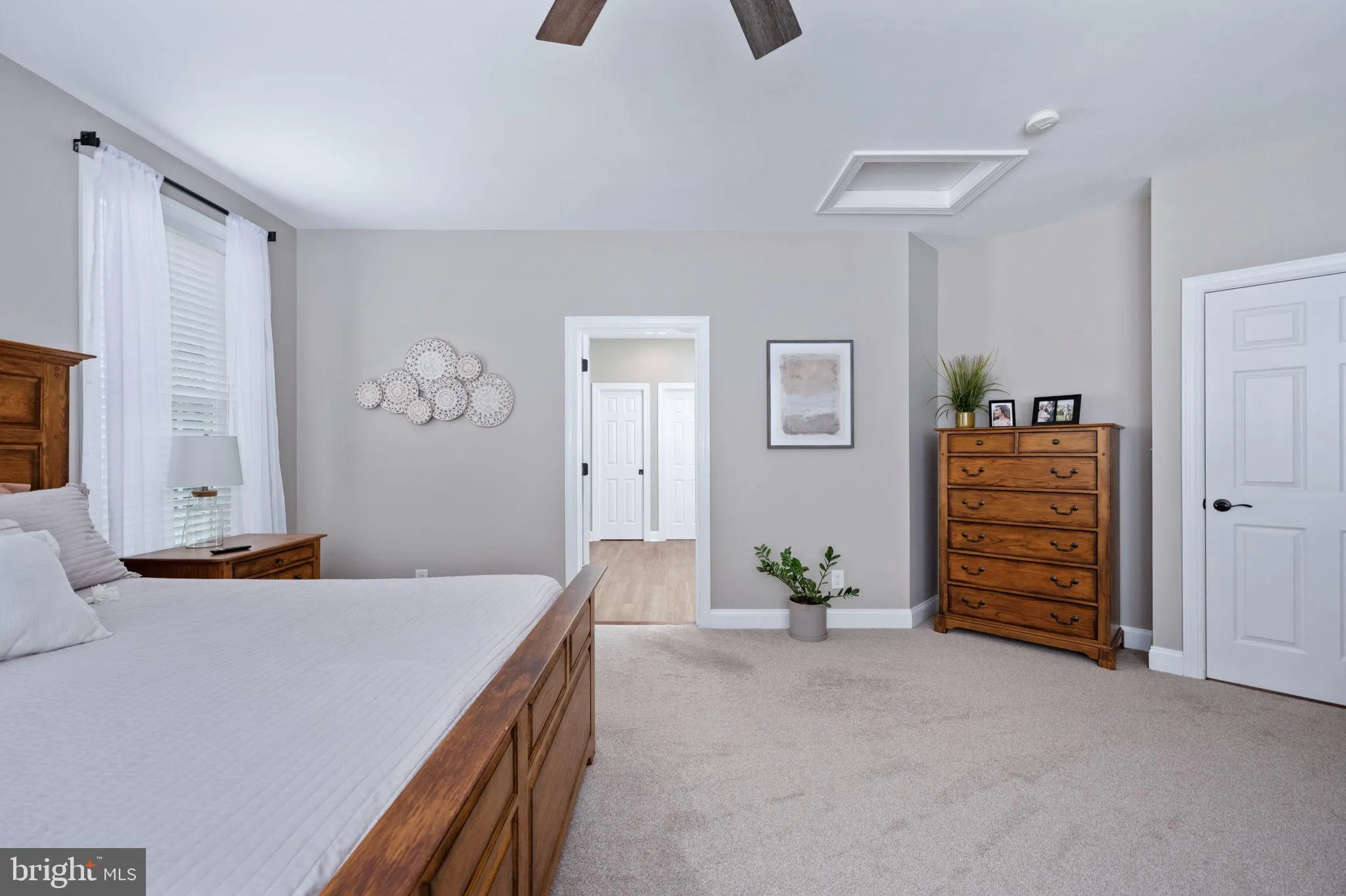 Spotsylvania, Virginia 22553, United States, 5 Bedrooms Bedrooms, ,5 BathroomsBathrooms,Residential,Pending,188889