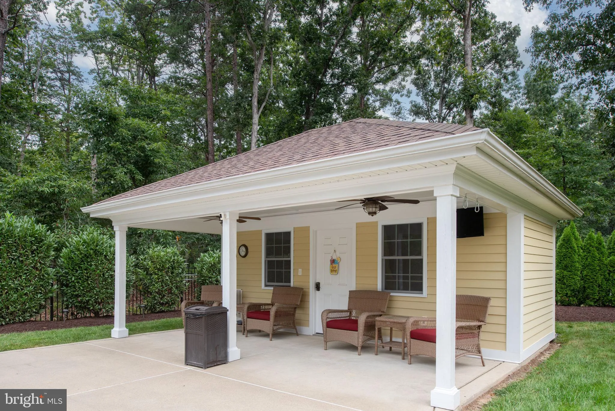 Spotsylvania, Virginia 22553, United States, 5 Bedrooms Bedrooms, ,5 BathroomsBathrooms,Residential,Pending,188889