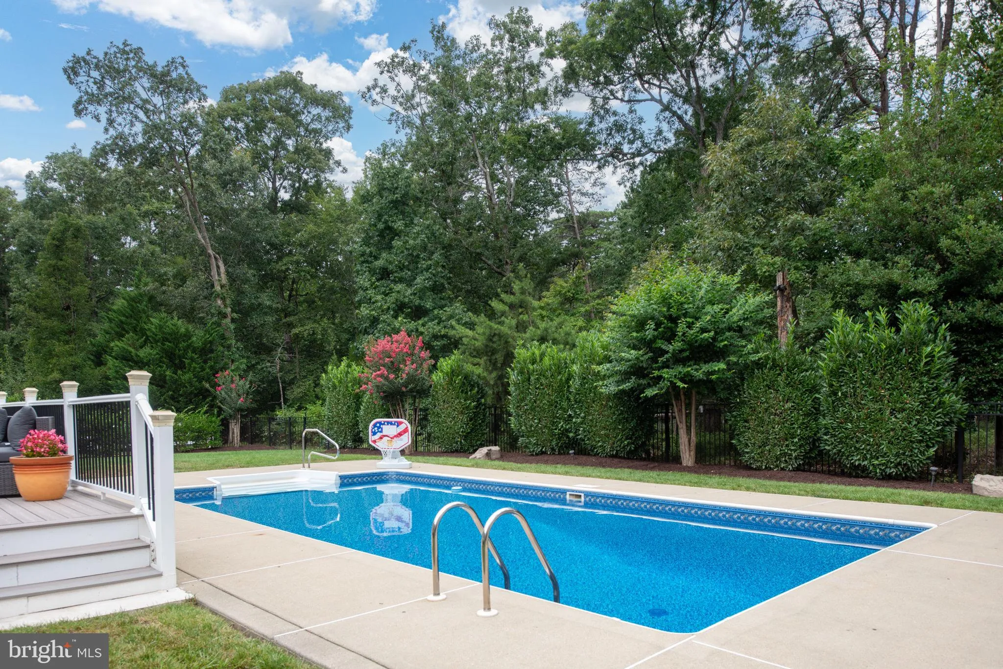 Spotsylvania, Virginia 22553, United States, 5 Bedrooms Bedrooms, ,5 BathroomsBathrooms,Residential,Pending,188889