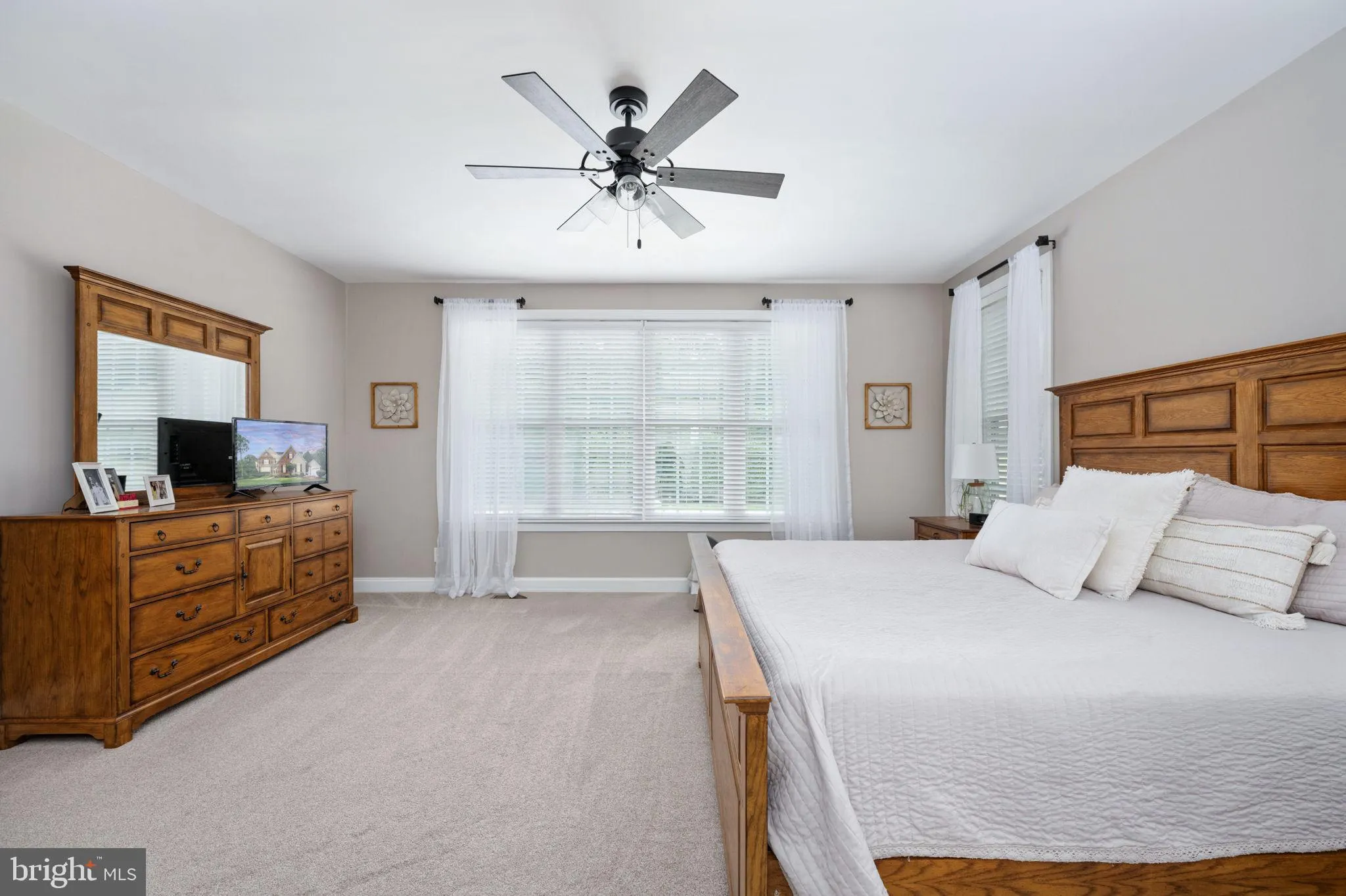 Spotsylvania, Virginia 22553, United States, 5 Bedrooms Bedrooms, ,5 BathroomsBathrooms,Residential,Pending,188889