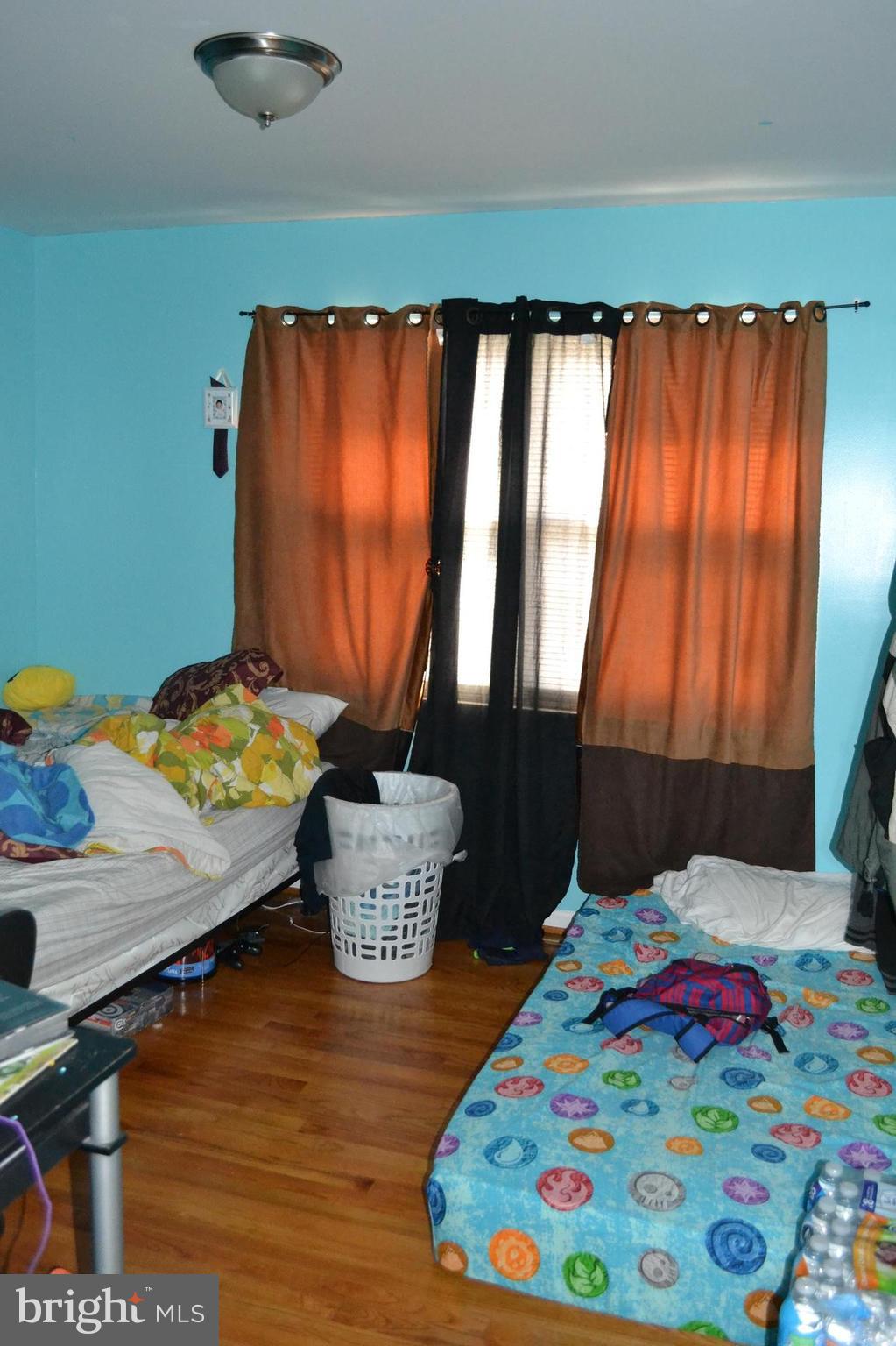 BEVERLY PARK - Residential