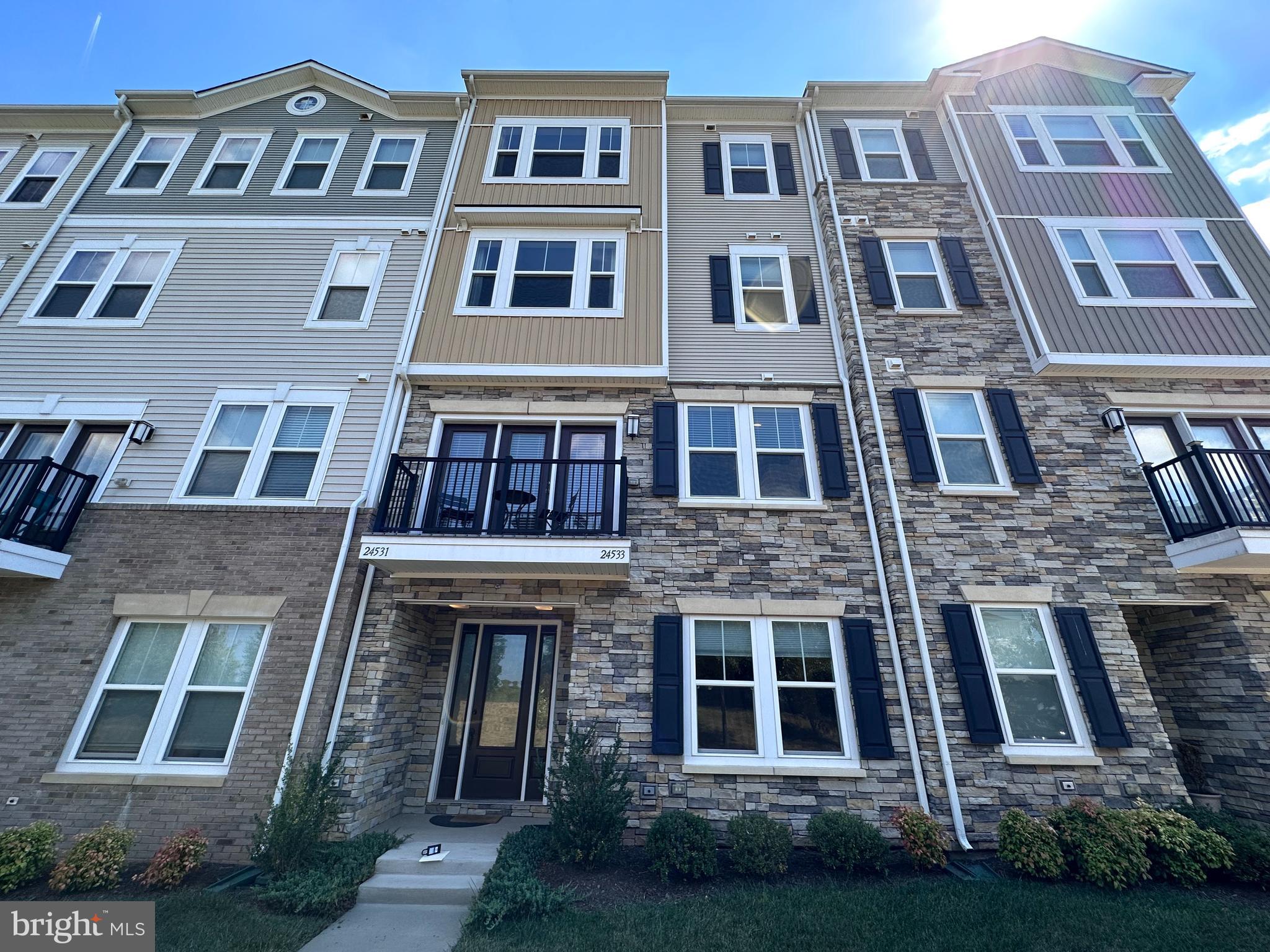 STONE MILL - Residential Lease