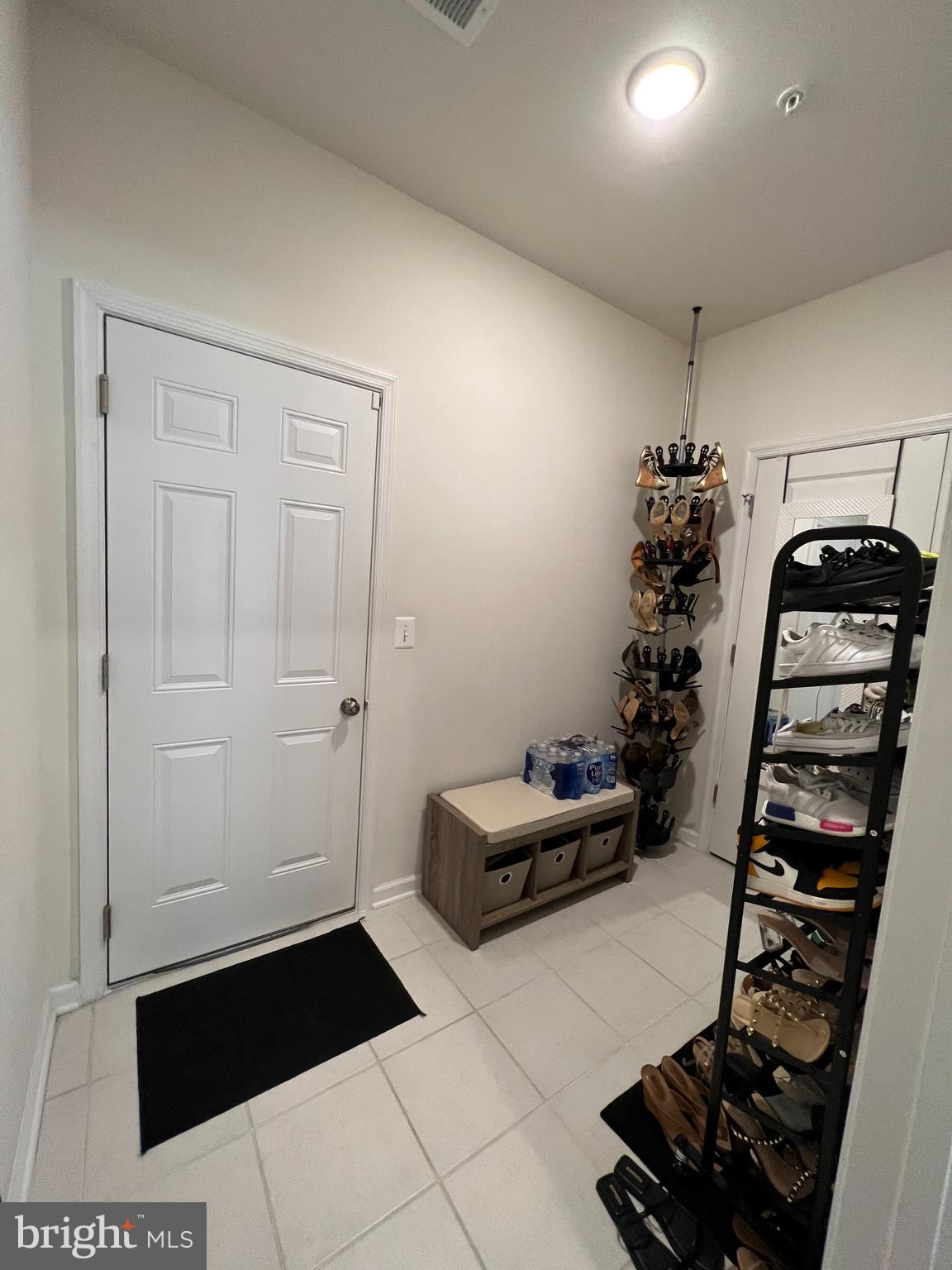 STONE MILL - Residential Lease