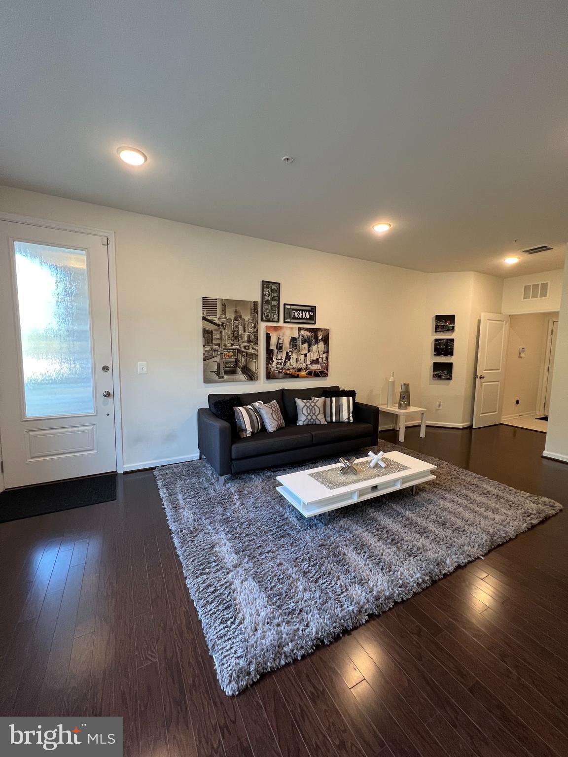 STONE MILL - Residential Lease