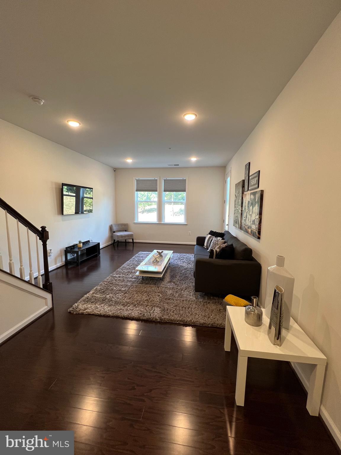 STONE MILL - Residential Lease