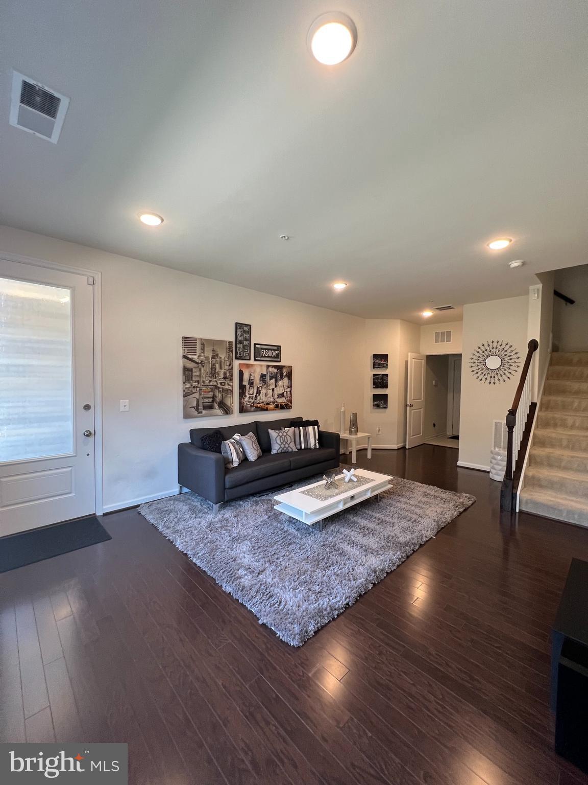 STONE MILL - Residential Lease