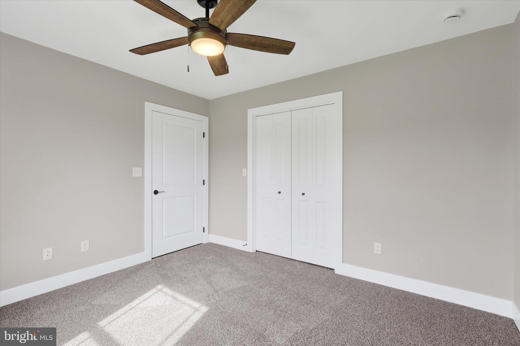 PENN NATIONAL GOLF COURSE COMMUNITY - Residential