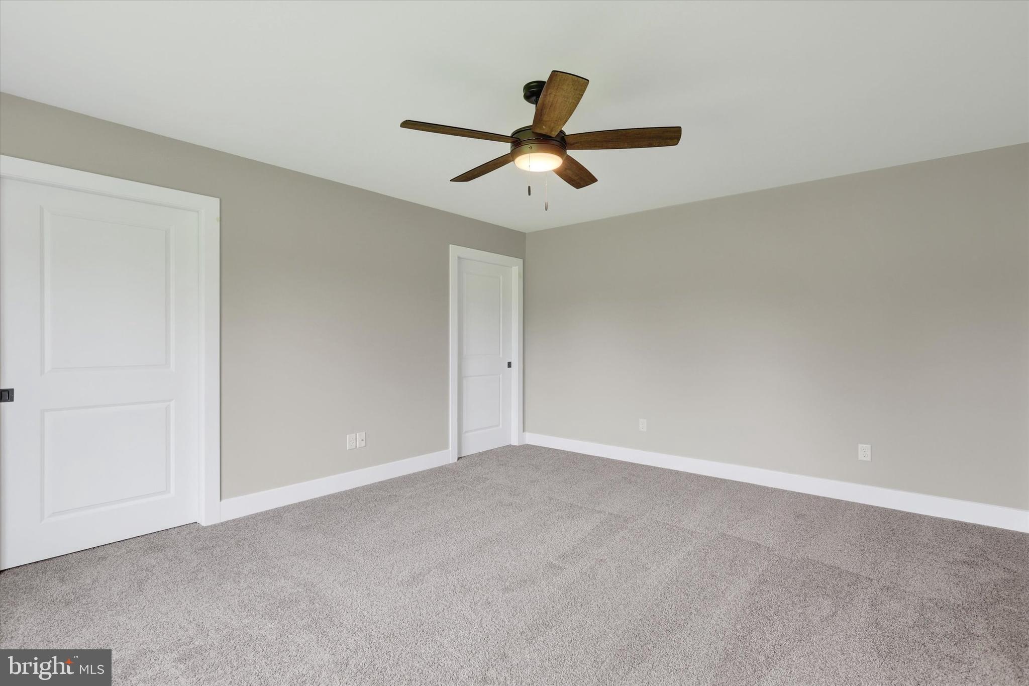 PENN NATIONAL GOLF COURSE COMMUNITY - Residential