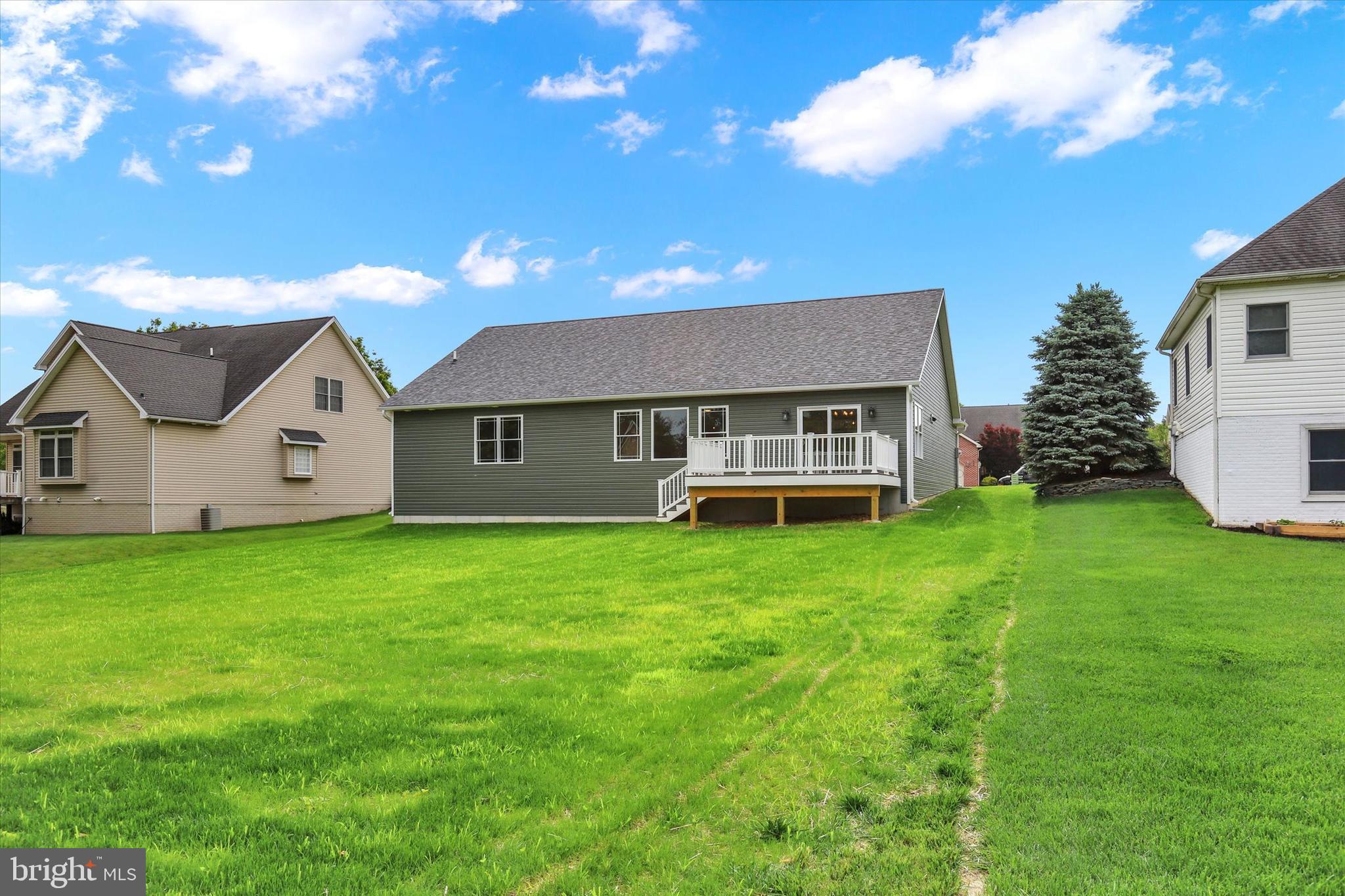 PENN NATIONAL GOLF COURSE COMMUNITY - Residential