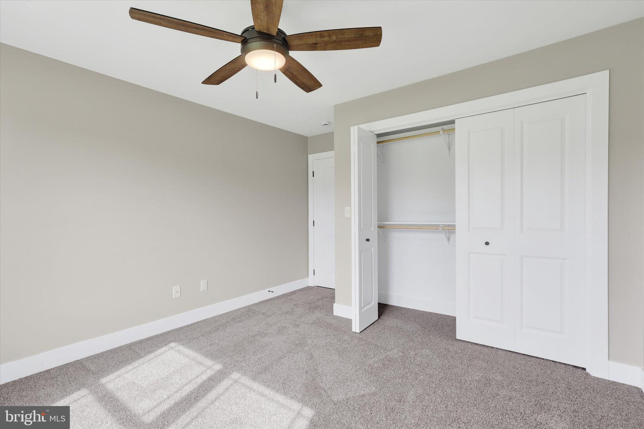 PENN NATIONAL GOLF COURSE COMMUNITY - Residential