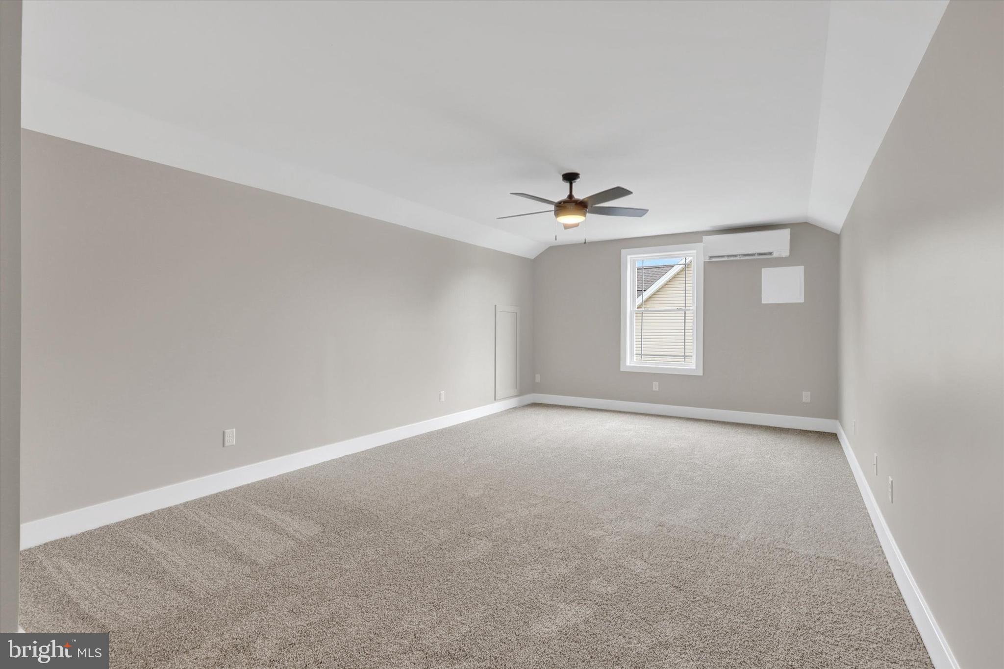 PENN NATIONAL GOLF COURSE COMMUNITY - Residential