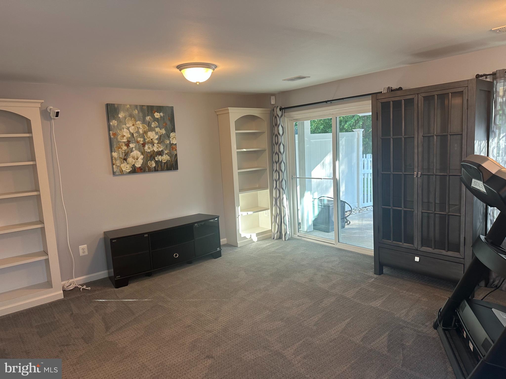 BROOKFIELD - Residential