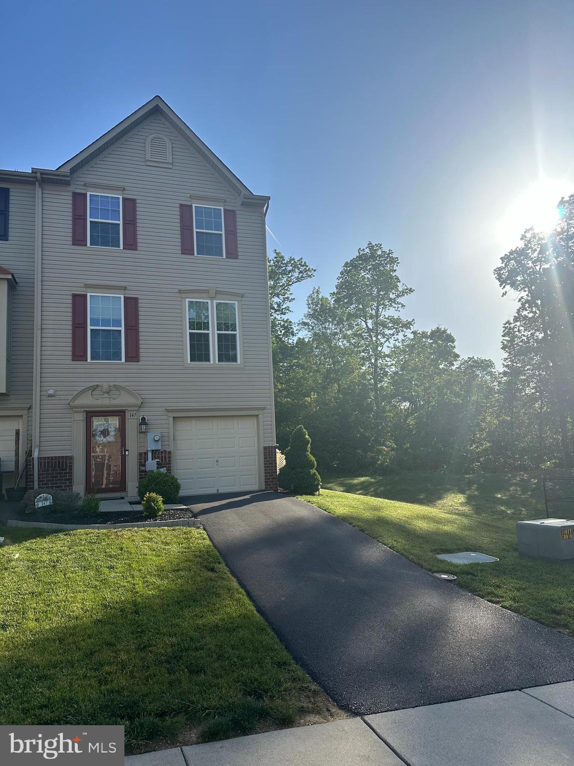 BROOKFIELD - Residential