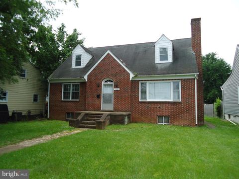 1501 DIXON STREET FREDERICKSBURG VA 22401