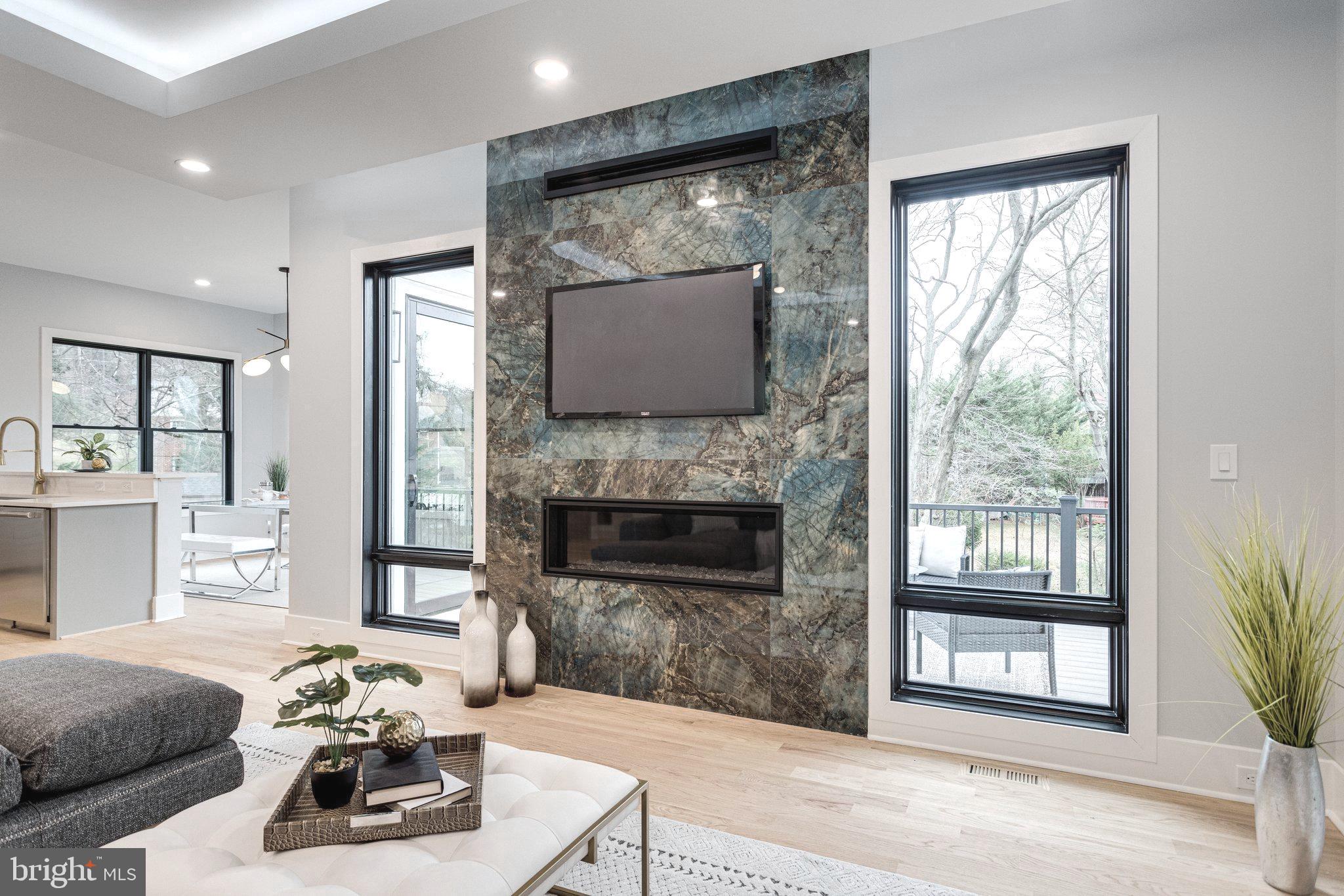 FOXHALL - Residential