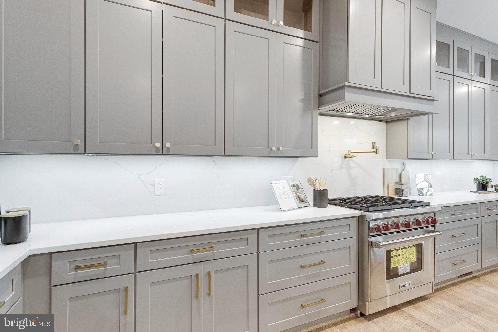 FOXHALL - Residential