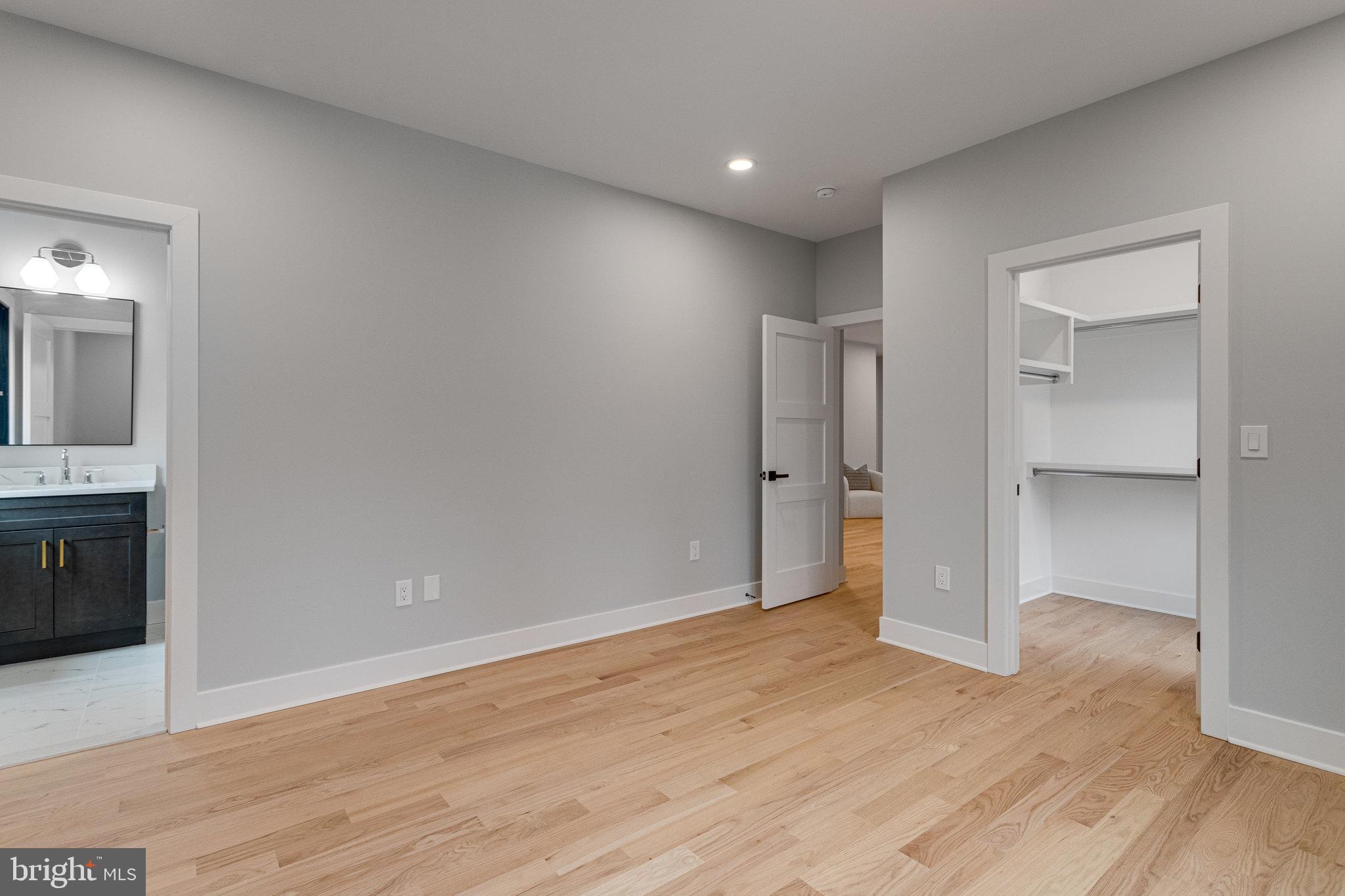 FOXHALL - Residential