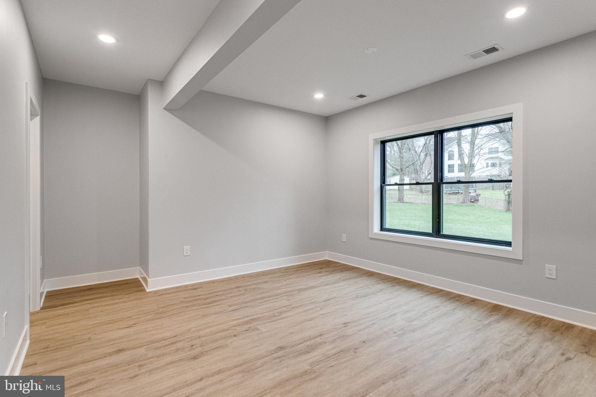 FOXHALL - Residential