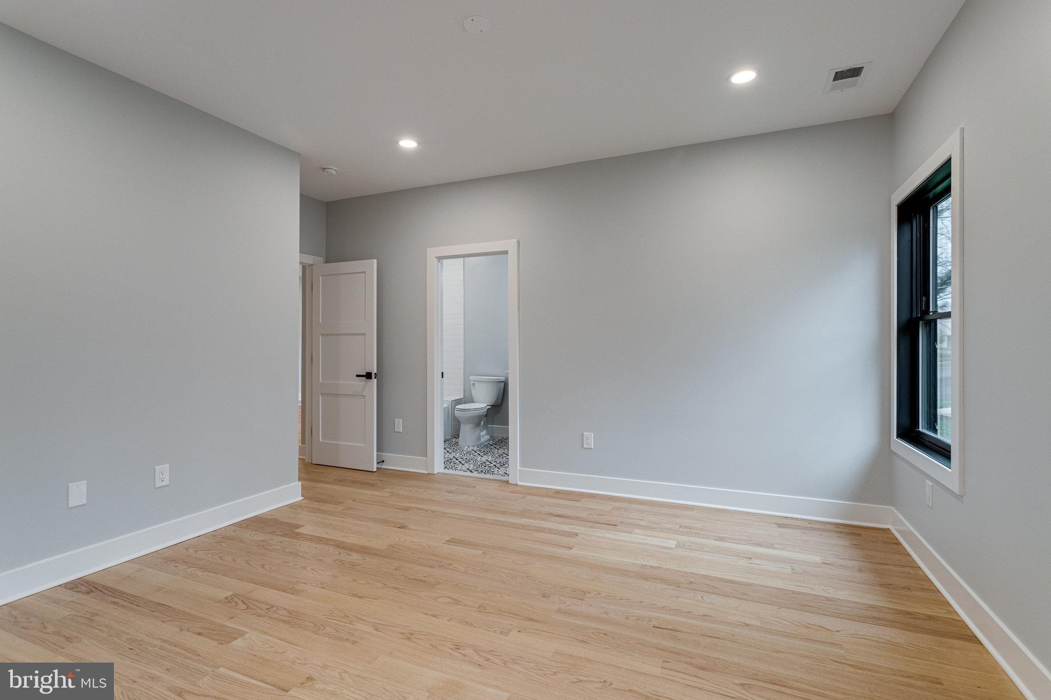 FOXHALL - Residential