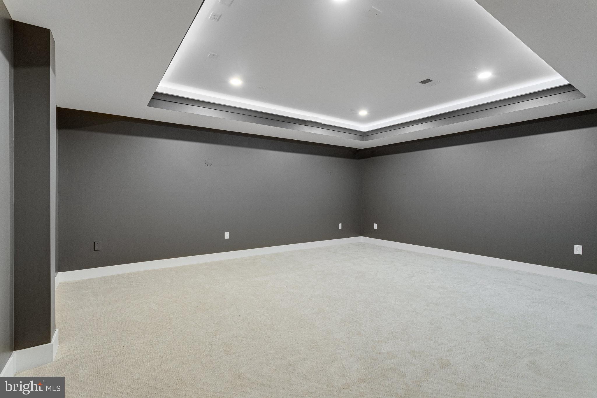 FOXHALL - Residential