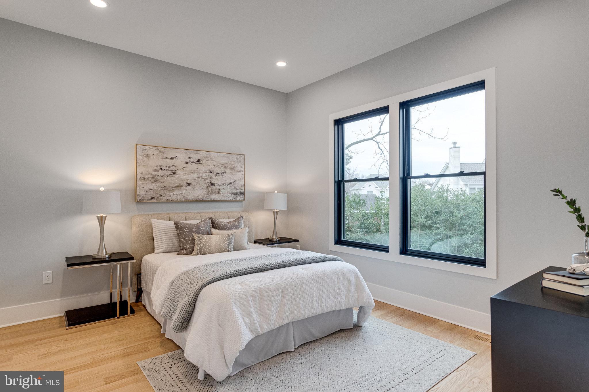 FOXHALL - Residential