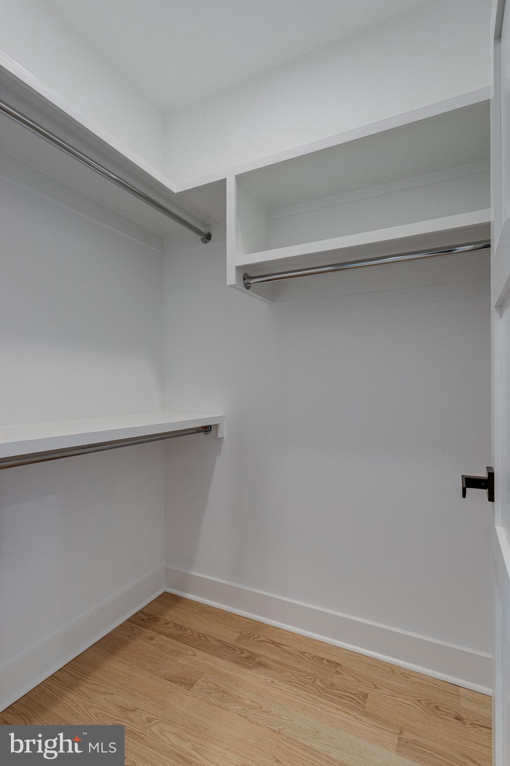 FOXHALL - Residential