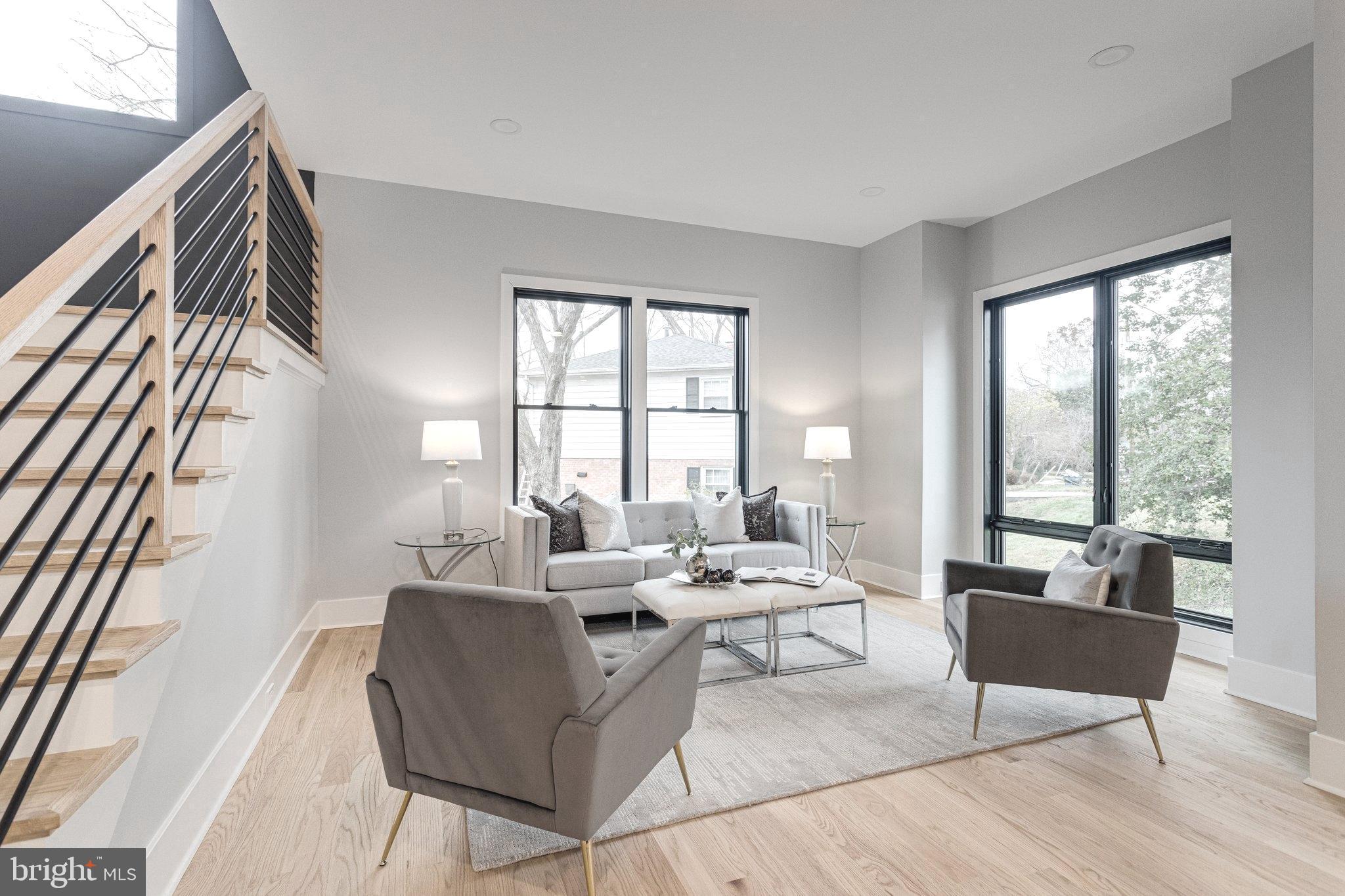 FOXHALL - Residential