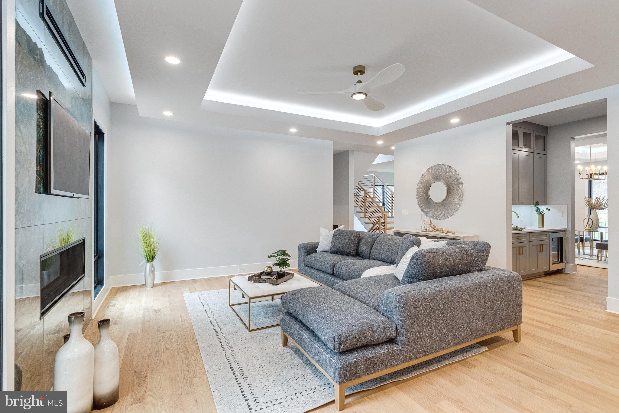 FOXHALL - Residential